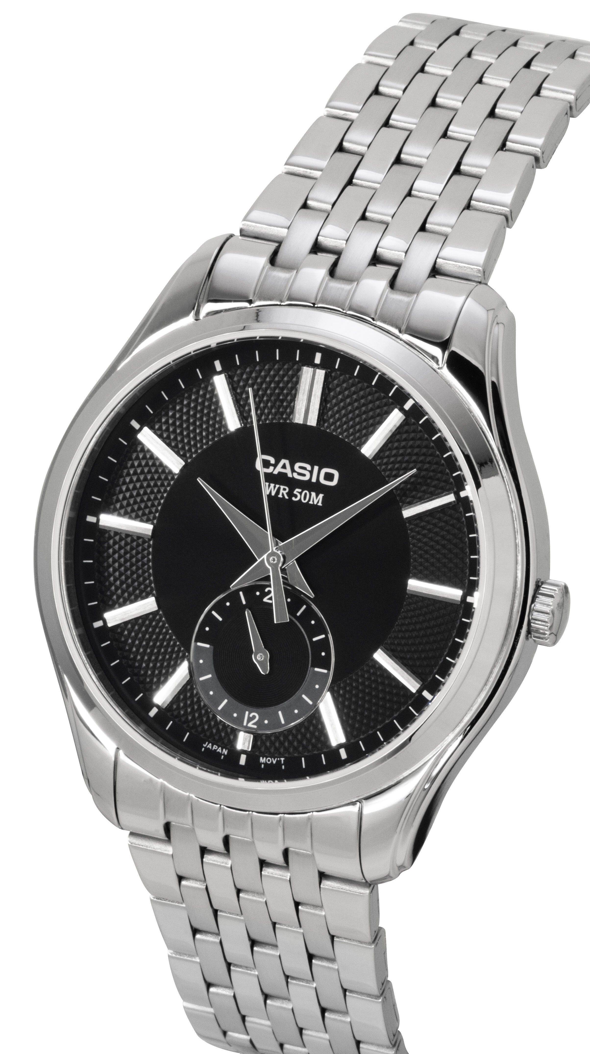 CASIO WR 50M  
2  
12 JAPAN MOV'T