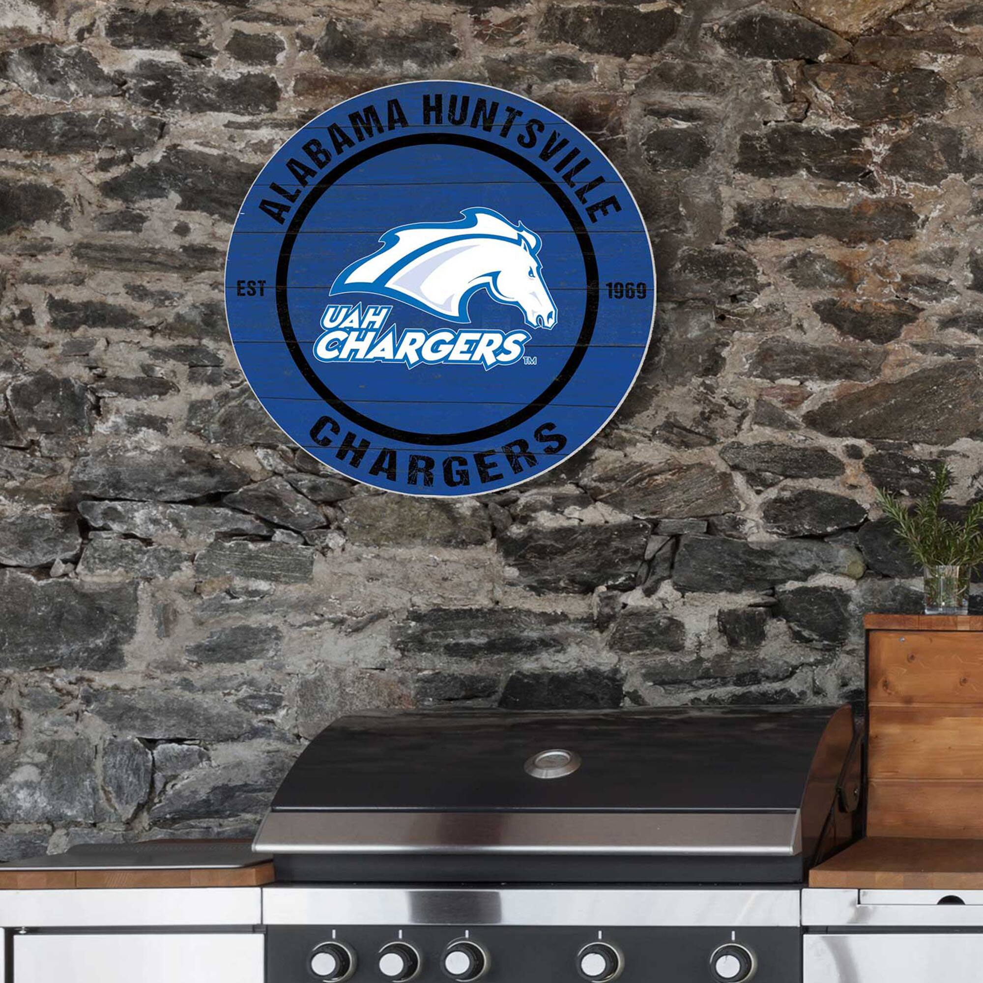 ALABAMA HUNTSVILLE  
EST 1969  
UAH CHARGERS  
CHARGERS