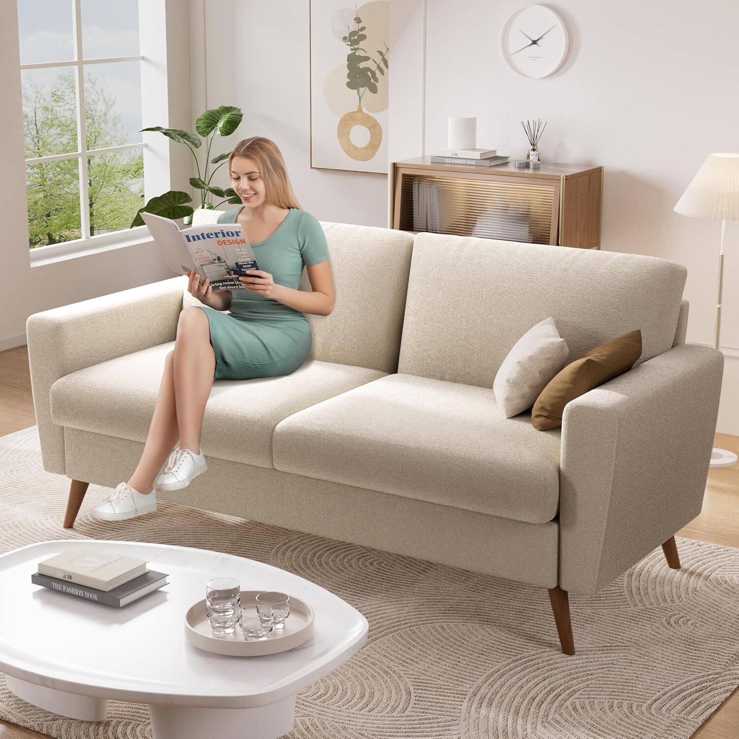 Interior Design

TFHMK TEL WAE

THE FASHION BOOK