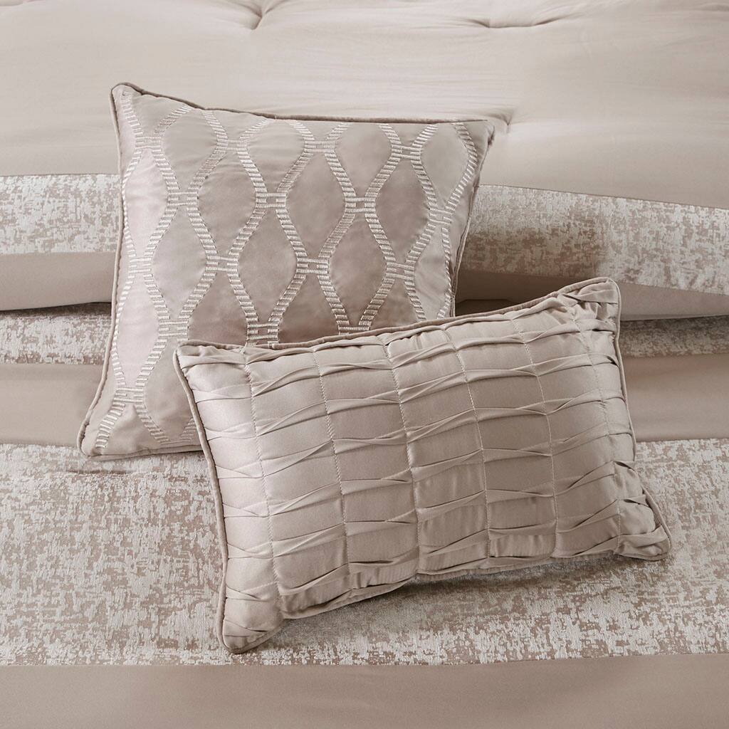 Alt View 2. Gracie Mills - Gracie Mills Donnie 7-Piece Chenille Jacquard Comforter Set - Taupe.