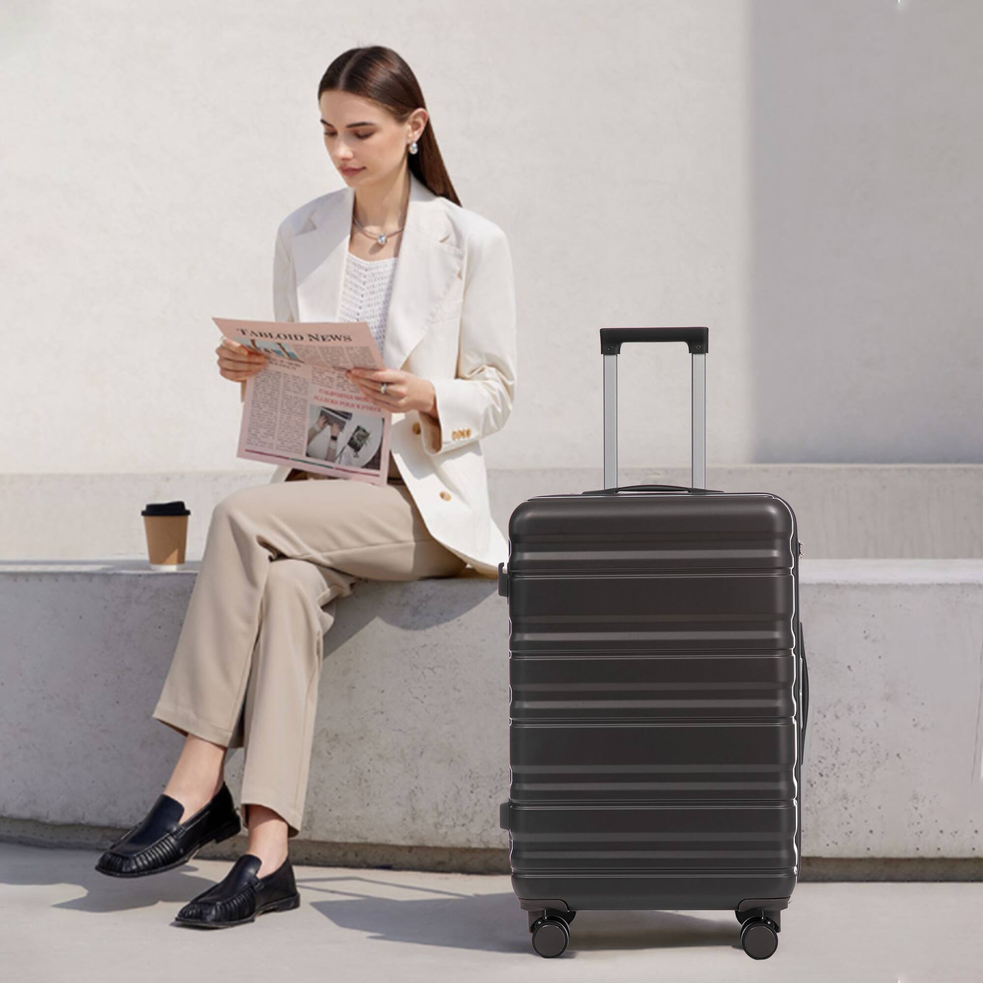 The text on the image reads: "TAHLOID NEWS"