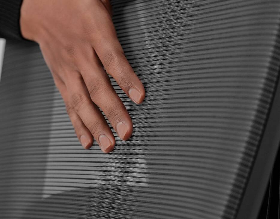 Alt View 1. Autonomous - ErgoChair Pro Office Chair Lumbar Support Mesh - Black.