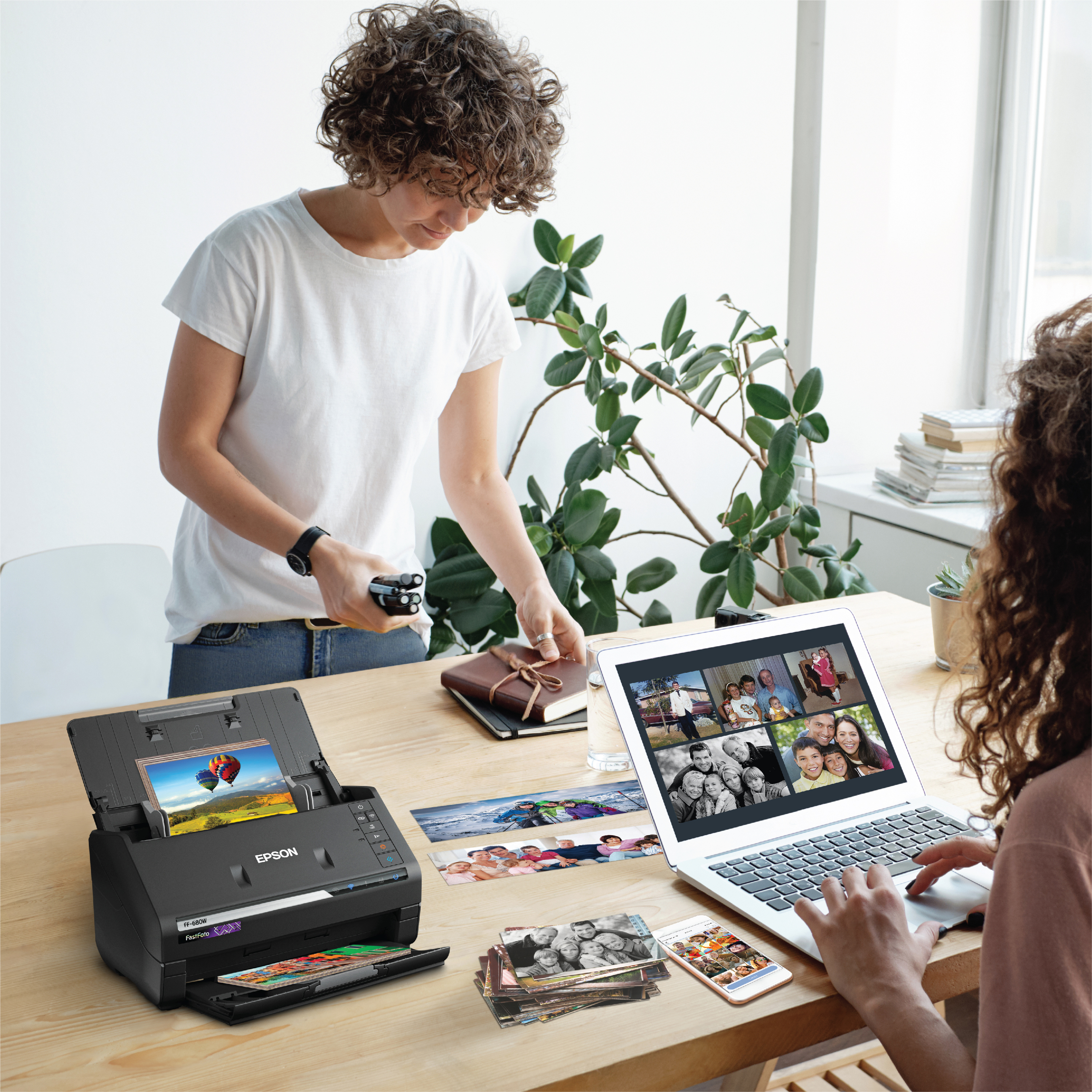 EPSON FastFoto FF-680W フォトスキャナー フォトスキャナー（シート 