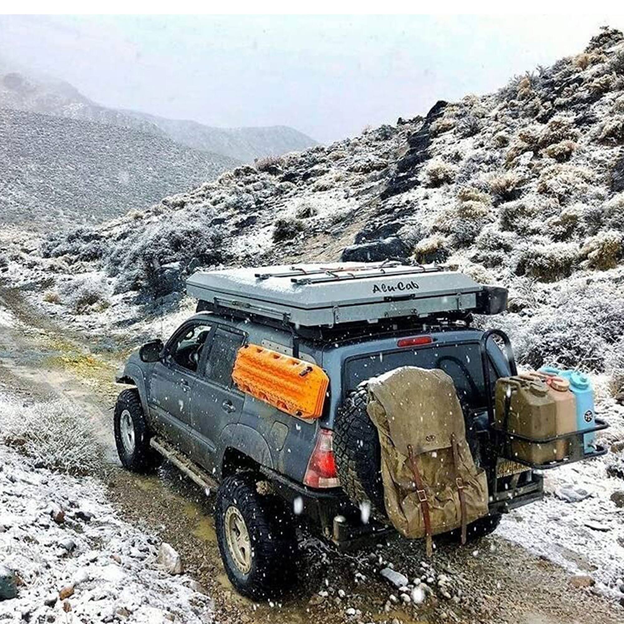 Alt View 4. Scepter - Scepter BPA Durable 5 Gallon 20 Liter Portable Water Storage Container, Green - Green.