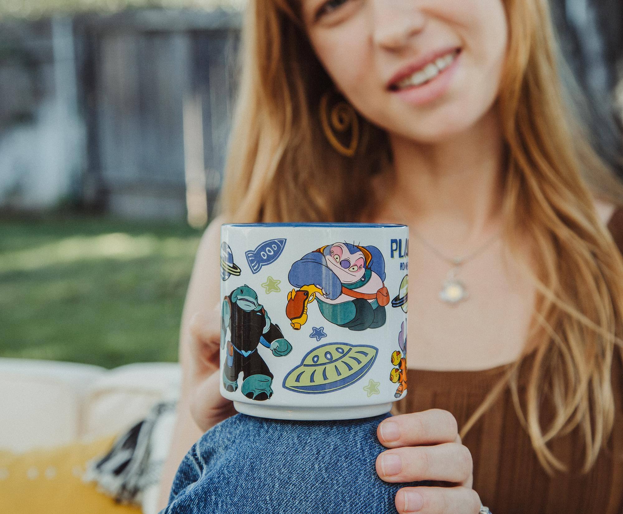 The text on the mug reads:

"PLA"