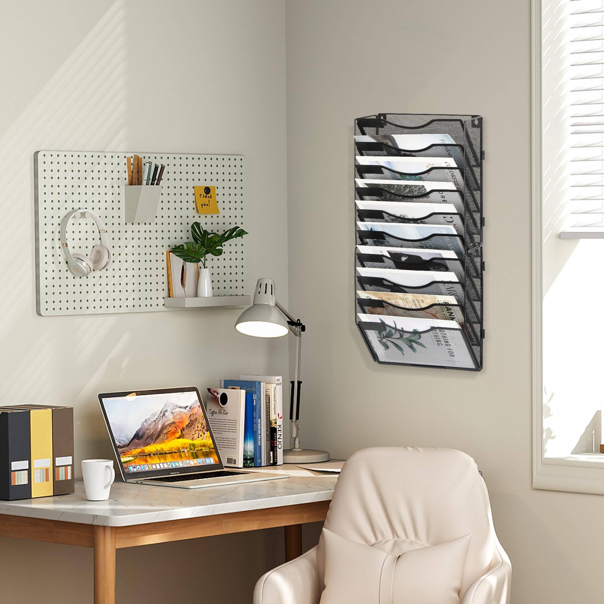 Sure, here is the corrected and grouped text:

- "TAde yo2 1 AN 2 OTHIN 81 CRREs i"
- "KENJ A"
- "FIND YOU!"
- "KINO"
- "AM"
- "THE"
- "H"
- "2021"