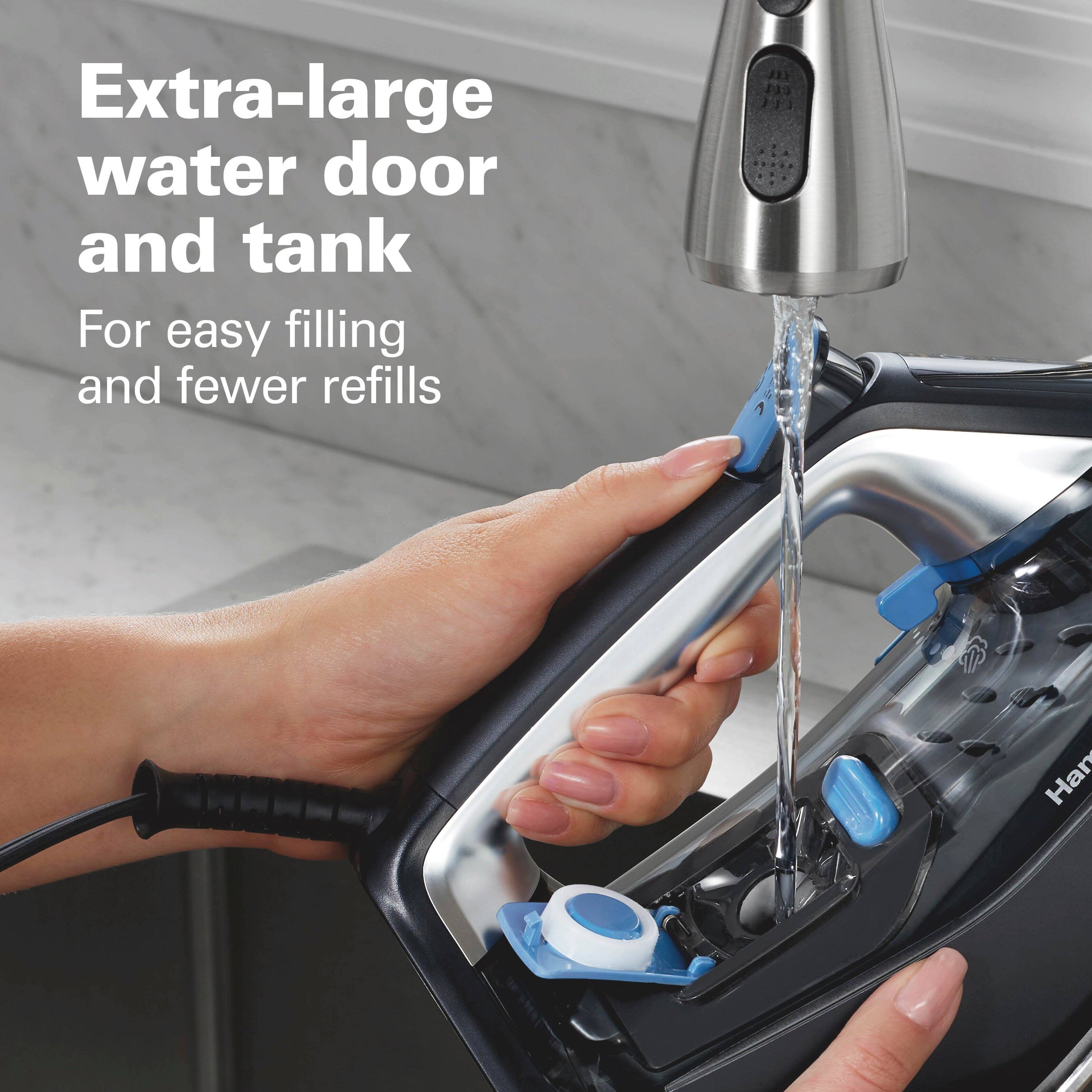 Extra-large water door and tank  
For easy filling and fewer refills