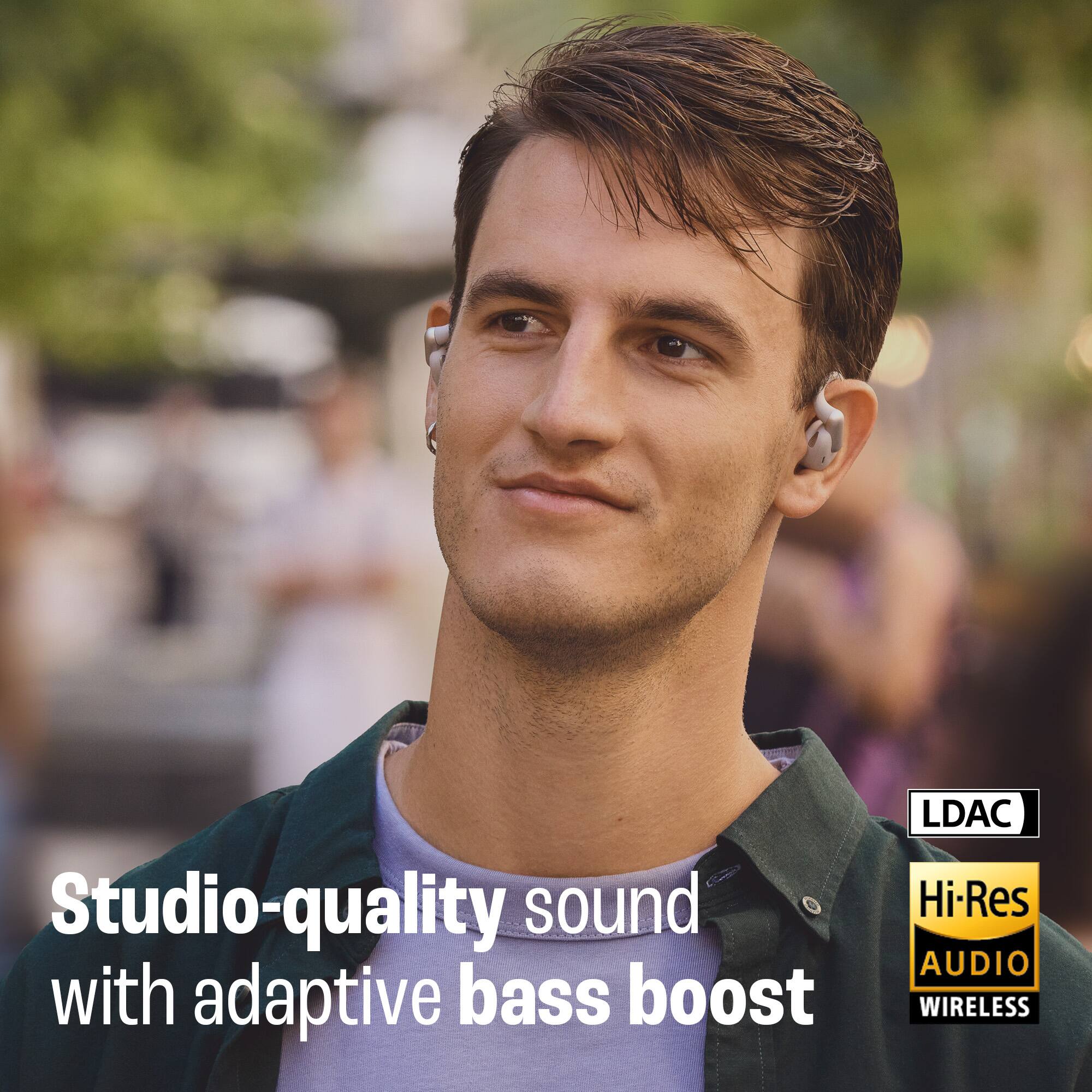 Studio-quality sound with adaptive bass boost  
LDAC  
Hi-Res AUDIO WIRELESS