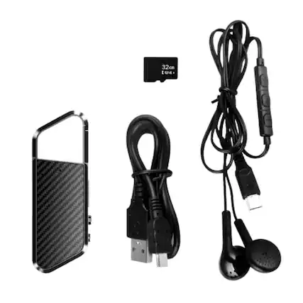 32GB
USB Flash Drive
32GB
USB Flash Drive
Earphones