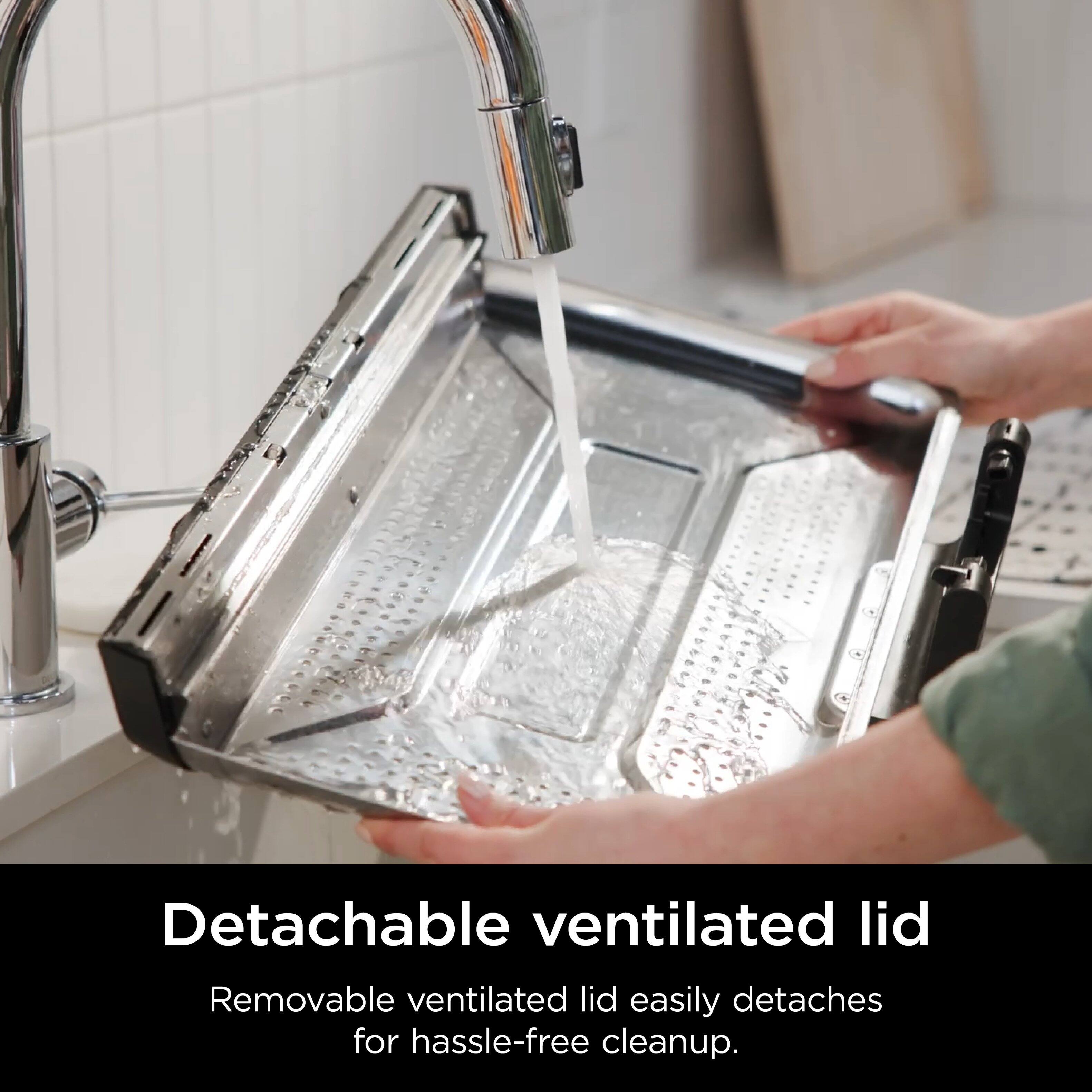 Detachable ventilated lid easily detaches for hassle-free cleanup.