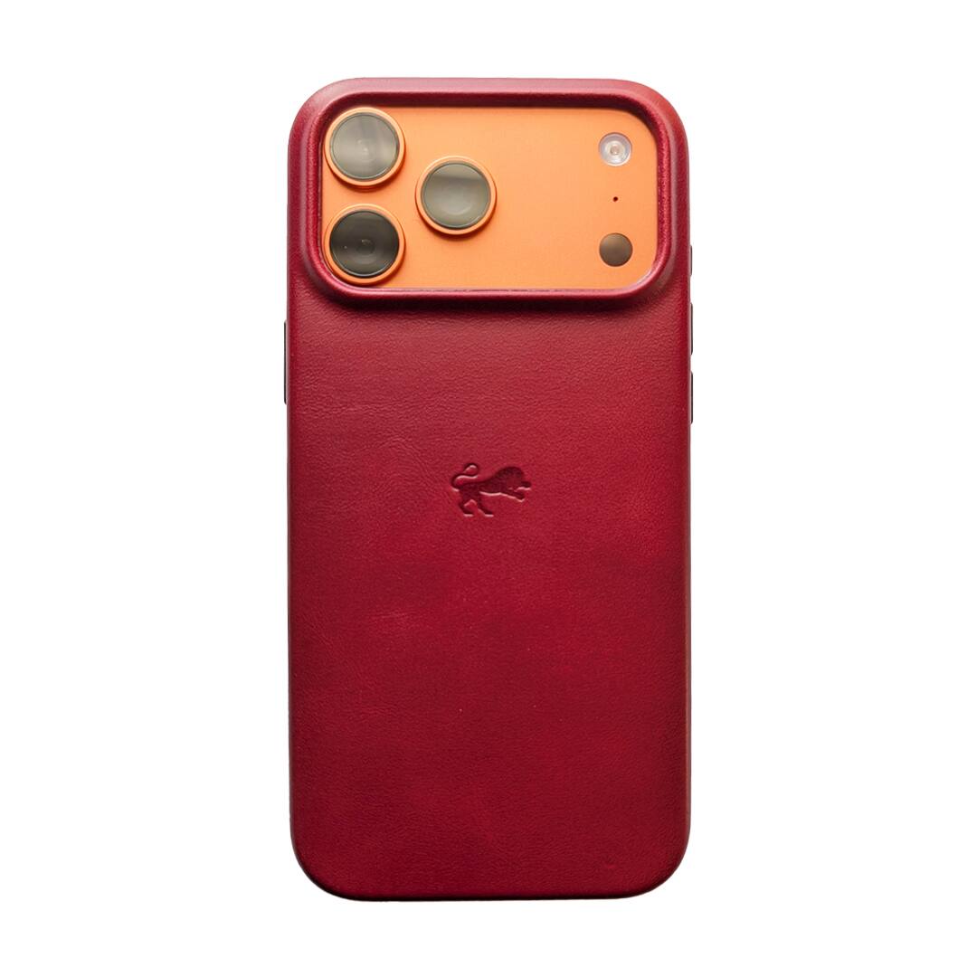 Back. LUMAZI - Full Grain Leather MagSafe iPhone 17 Pro Case - Winterberry.