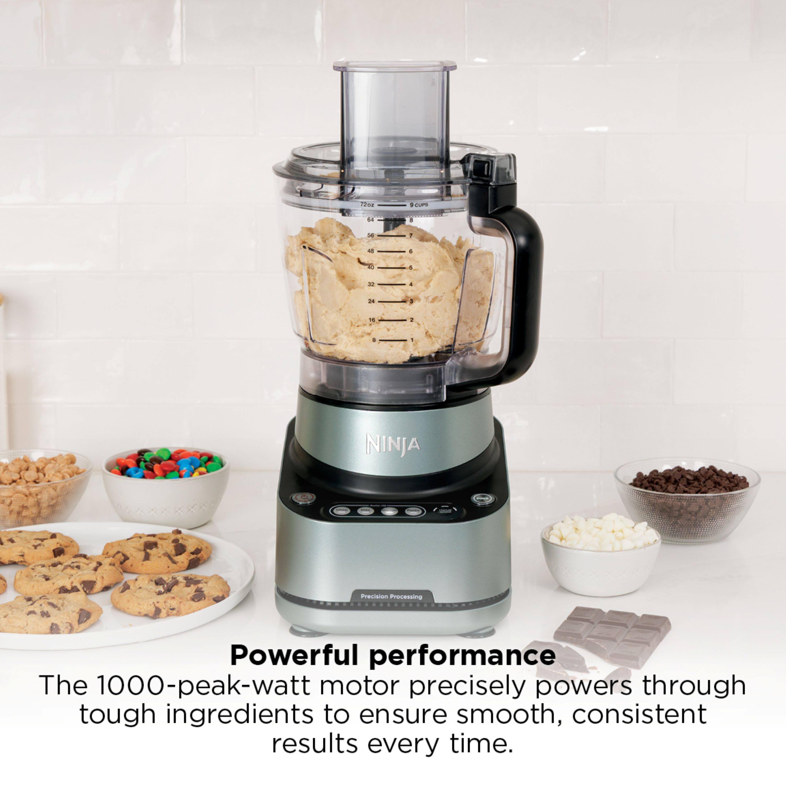 Powerful performance  
The 1000-peak-watt motor precisely powers through tough ingredients to ensure smooth, consistent results every time.