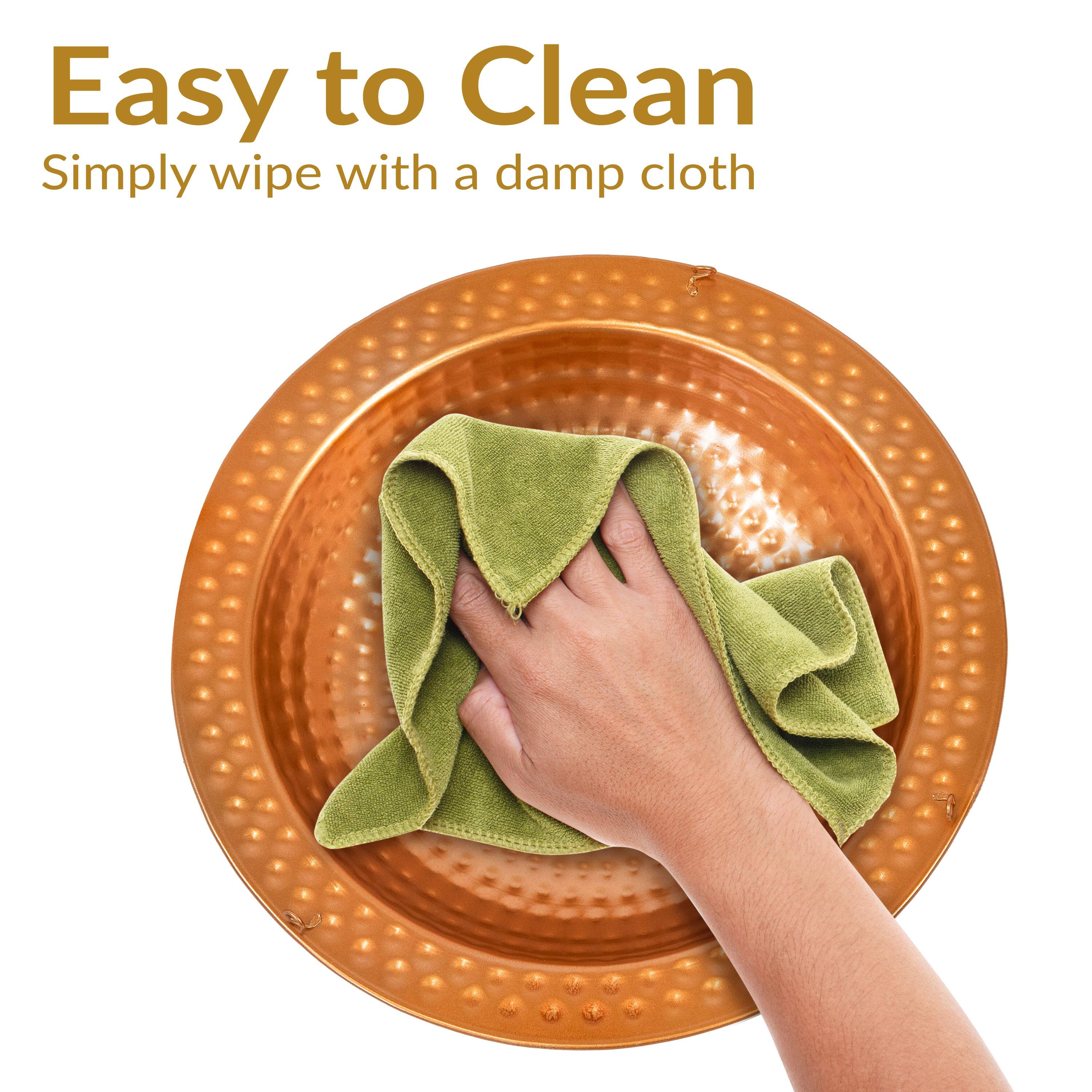 Easy to Clean  
Simply wipe with a damp cloth