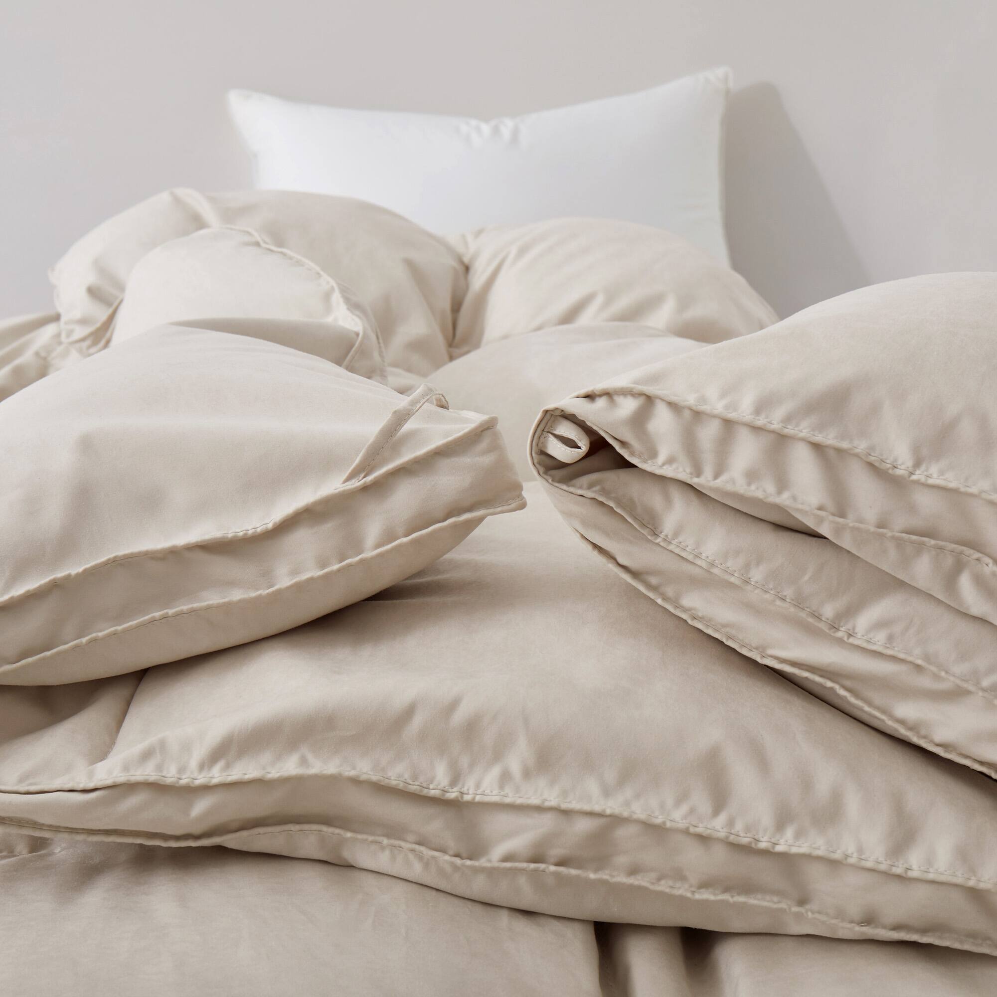 Back. Peace Nest - Peace Nest White Goose Down Feather Fiber Comforter Heavyweight Duvet Insert, Cream, Full/Queen - Cream.