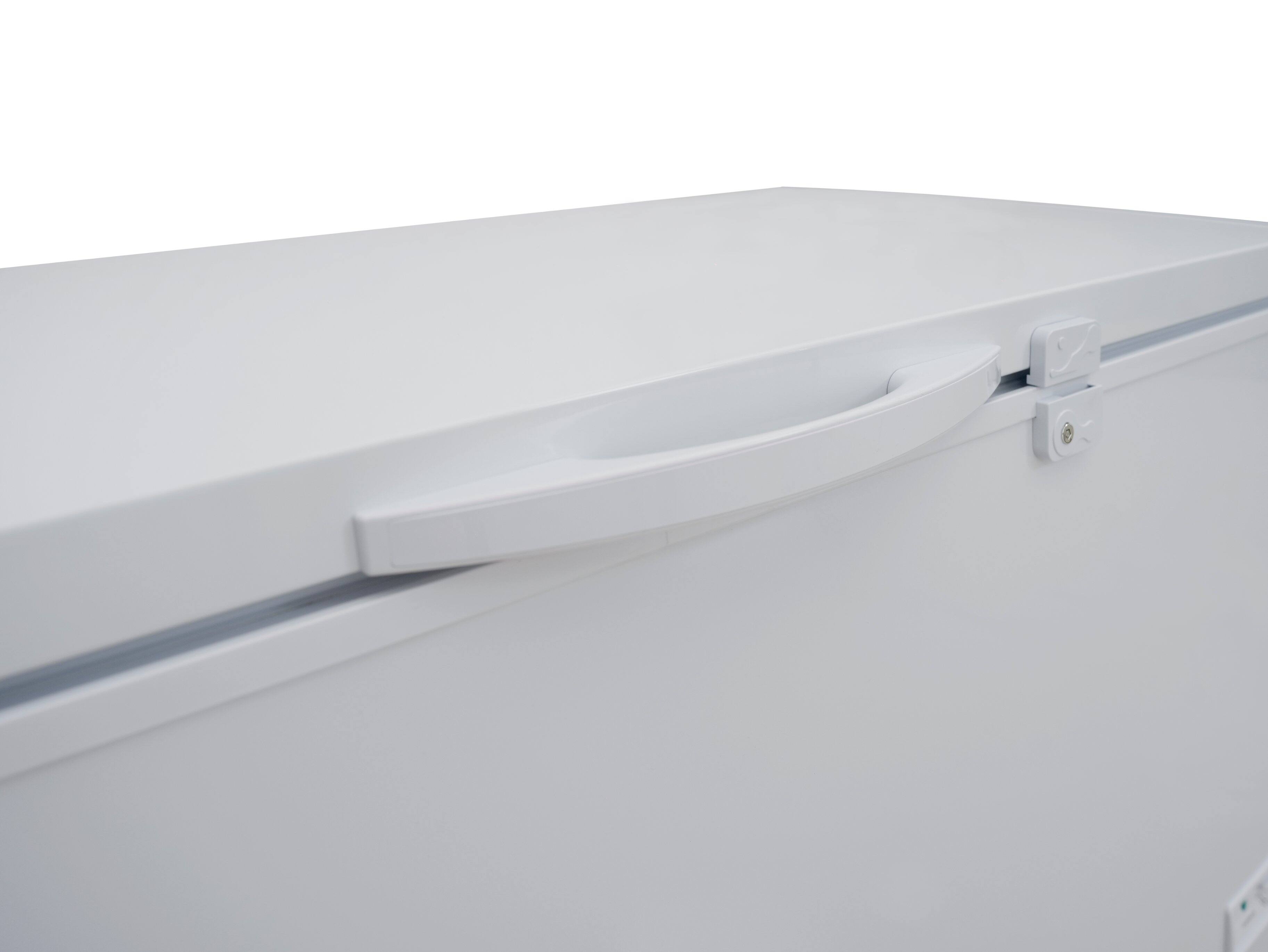 Alt View 4. Koolmore - 60 in. Commercial Chest Freezer 15.9 cu ft. SCF-16C - White.