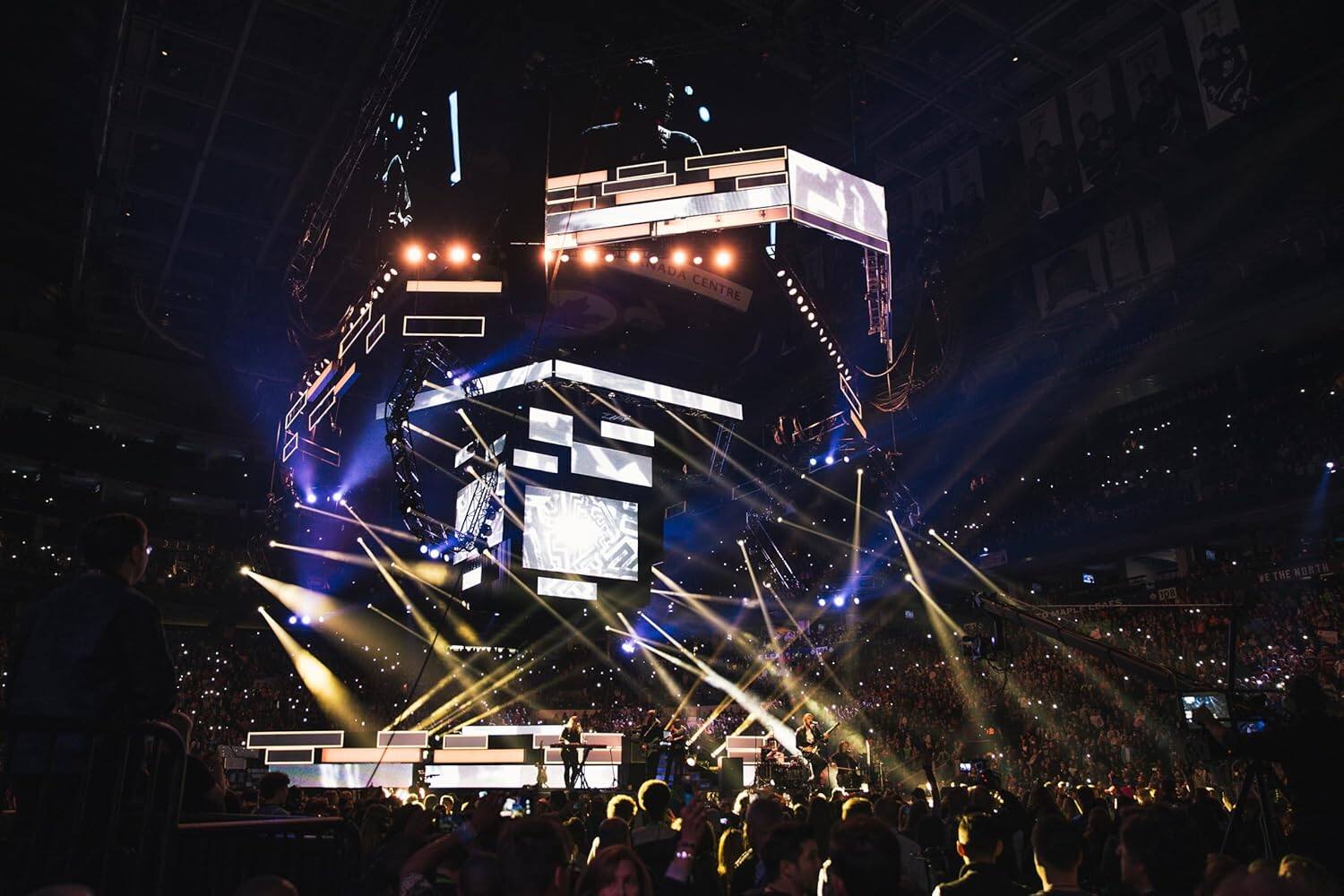 The text on the image reads:

"NADA CENTRE 10 THE NORTH"