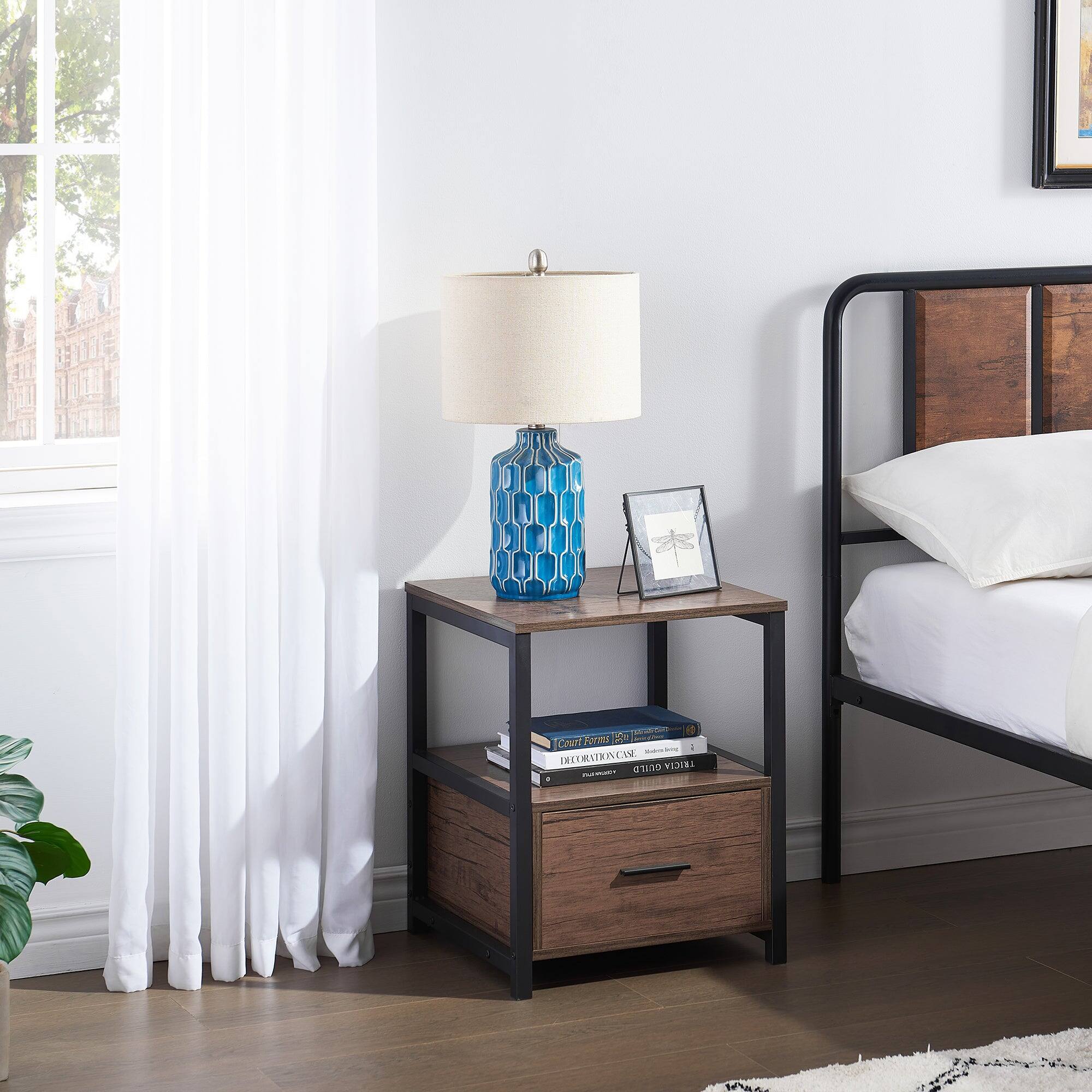 Certainly! Here is the corrected and grouped text from the image:

---

**Count Forms of Art:**

**DECOMPOSITION**

**TRICIA GUILD**

**TRICIA GUILD**

---

This text appears on the books and the lamp base in the image.