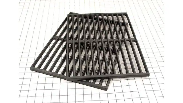 Front. Weber - Weber - WEB7522 COOK GRATES GEN A PORC C.I. grates heat plates and angles.