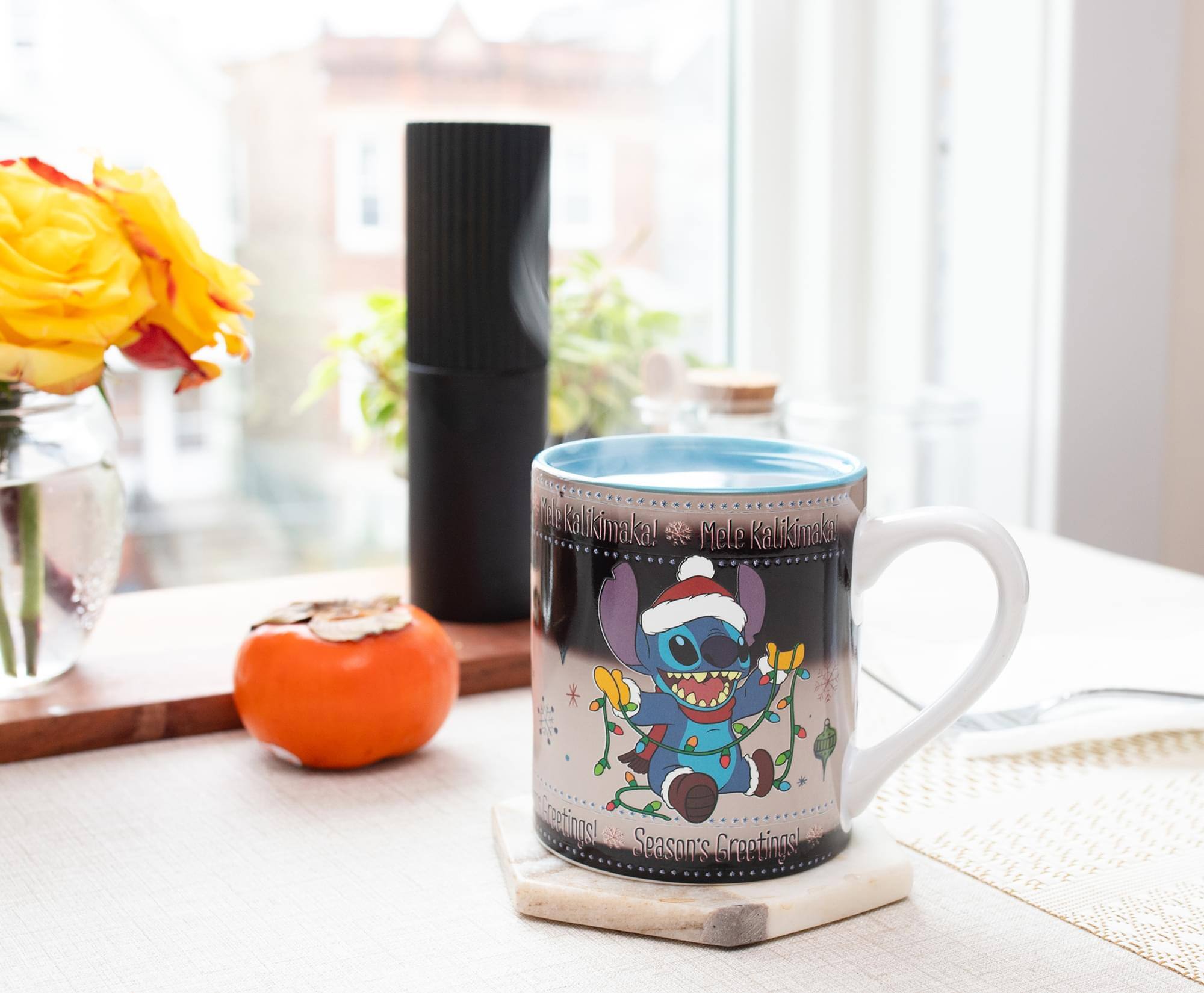 Mele Kalikimaka!  
Mele Kalikimaka  
Season's Greetings