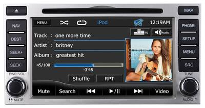 Audiovox - Refurbished 7" - Built-In GPS - CD - In-Dash Deck for 2009-2012 Hyundai Santa Fe Vehicles - Black