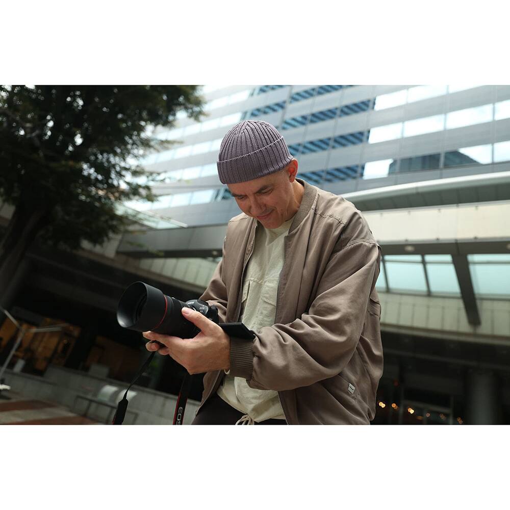 Alt View 2. Canon - EOS R6 Mark III Mirrorless Camera with RF 24-105mm F4-7.1 IS STM Lens Kit Bundle.