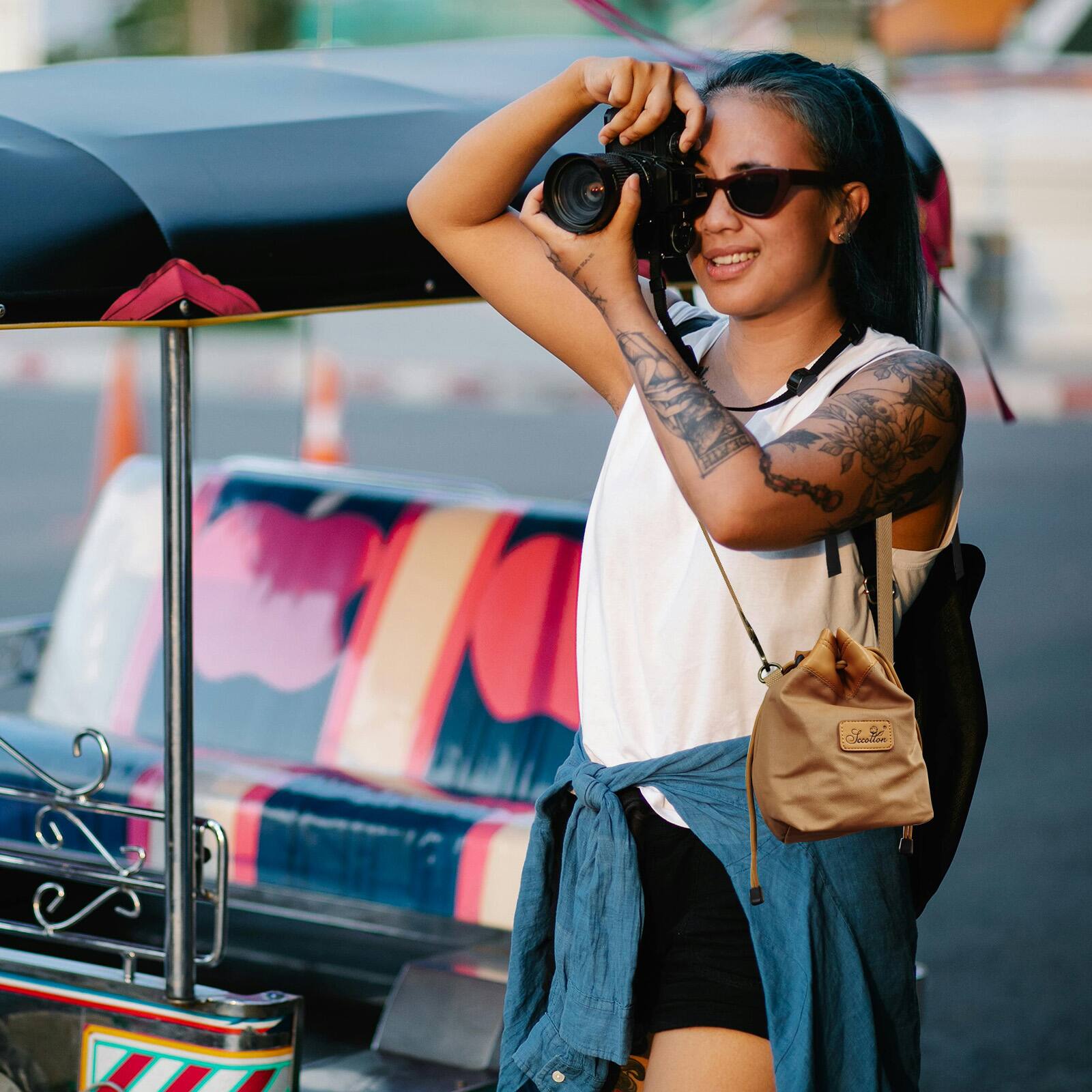 Alt View 6. Unique Bargains - Camera Insert Bag, 12"x6"x9" Shockproof Partition Organizer for Nikon DSLR and SLR Cameras - Brown.