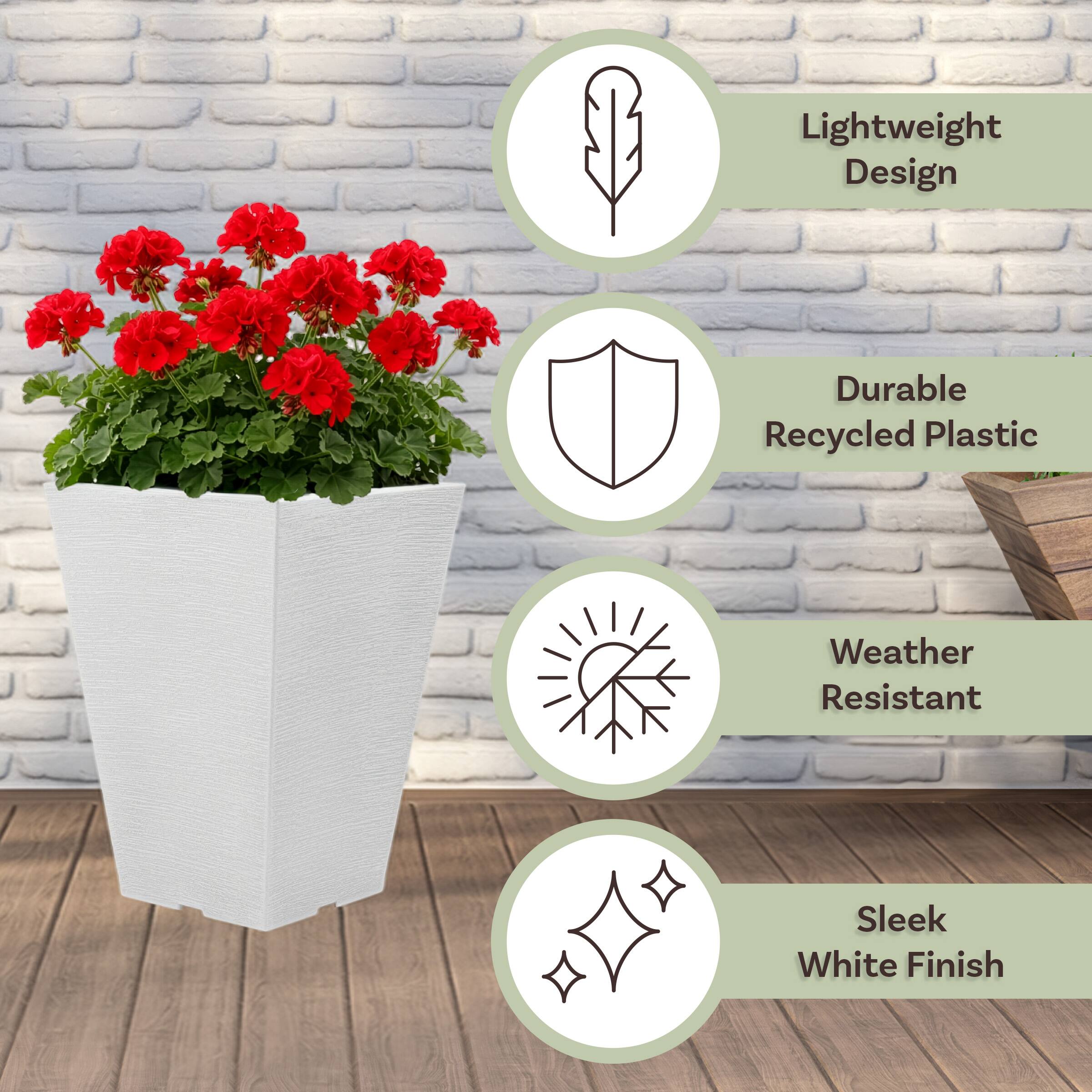 Lightweight Design  
Durable Recycled Plastic  
Weather Resistant  
Sleek White Finish