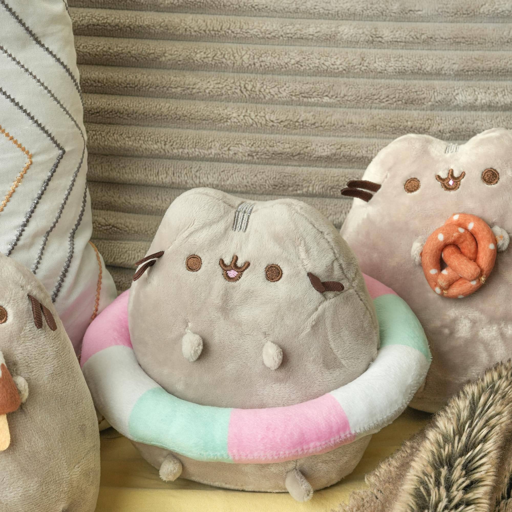 Alt View 4. Fiesta - Pusheen 6.5 Inch Plush | Pusheen with Floatie - Multi-Color.