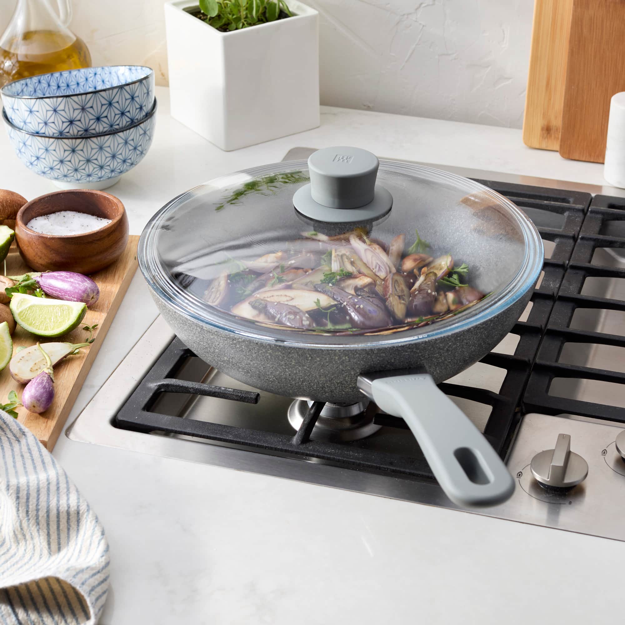 Zwilling Parma Plus Wok with Lid - Thumbnail 4
