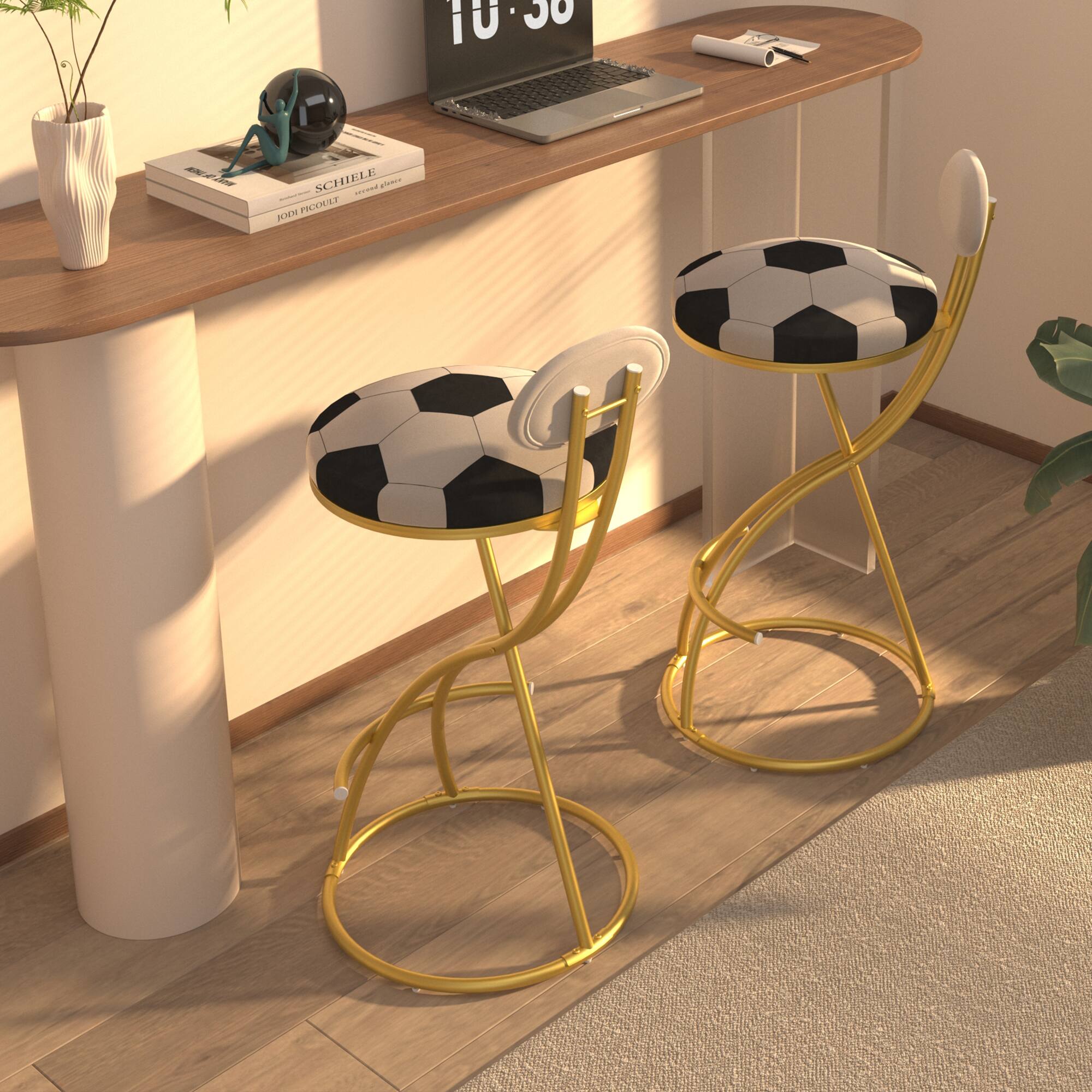 10:30  
SCHIELE  
JOHN PIGUET