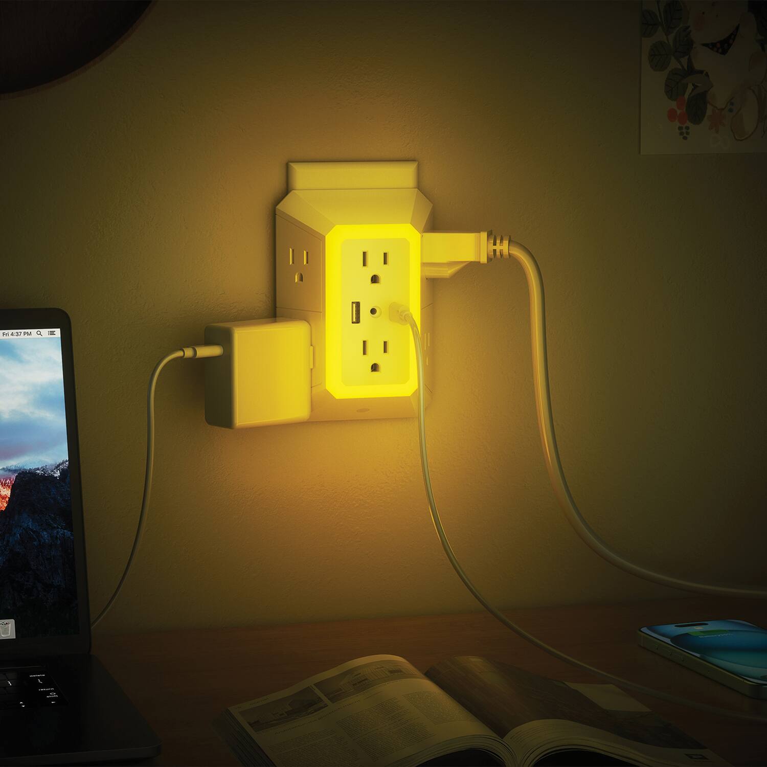 Left. Ciao Tech - 6-Outlet 2-USB Port 540J Surge Protector Wall Tap, Adjustable LED Night-Light, CPAZY00-026 - White.