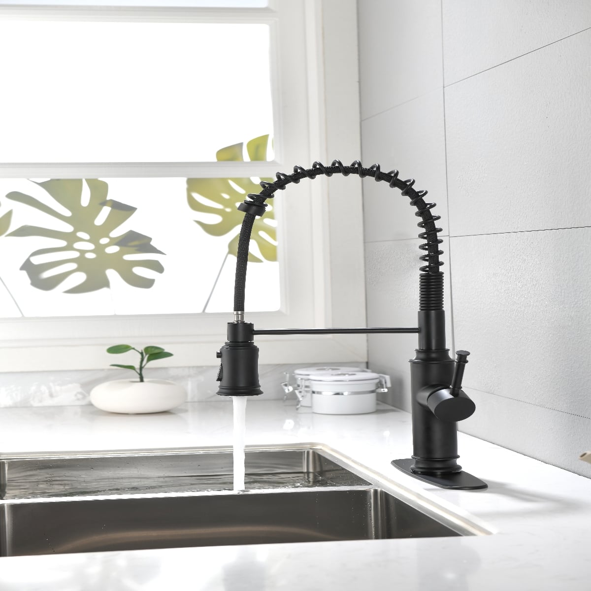 Ropilly - Single Handle Pull Down Kitchen Faucet Spring Kitchen Sink Faucet - Matte Black