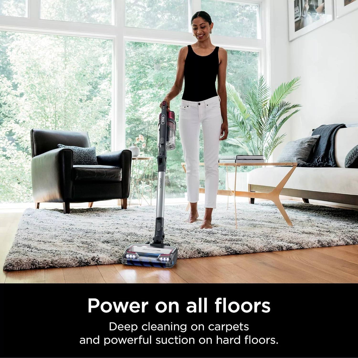 Power on all floors  
Deep cleaning on carpets and powerful suction on hard floors.