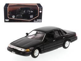 1998 Ford Crown Victoria 1/24 Diecast Model Car by Motormax - Black