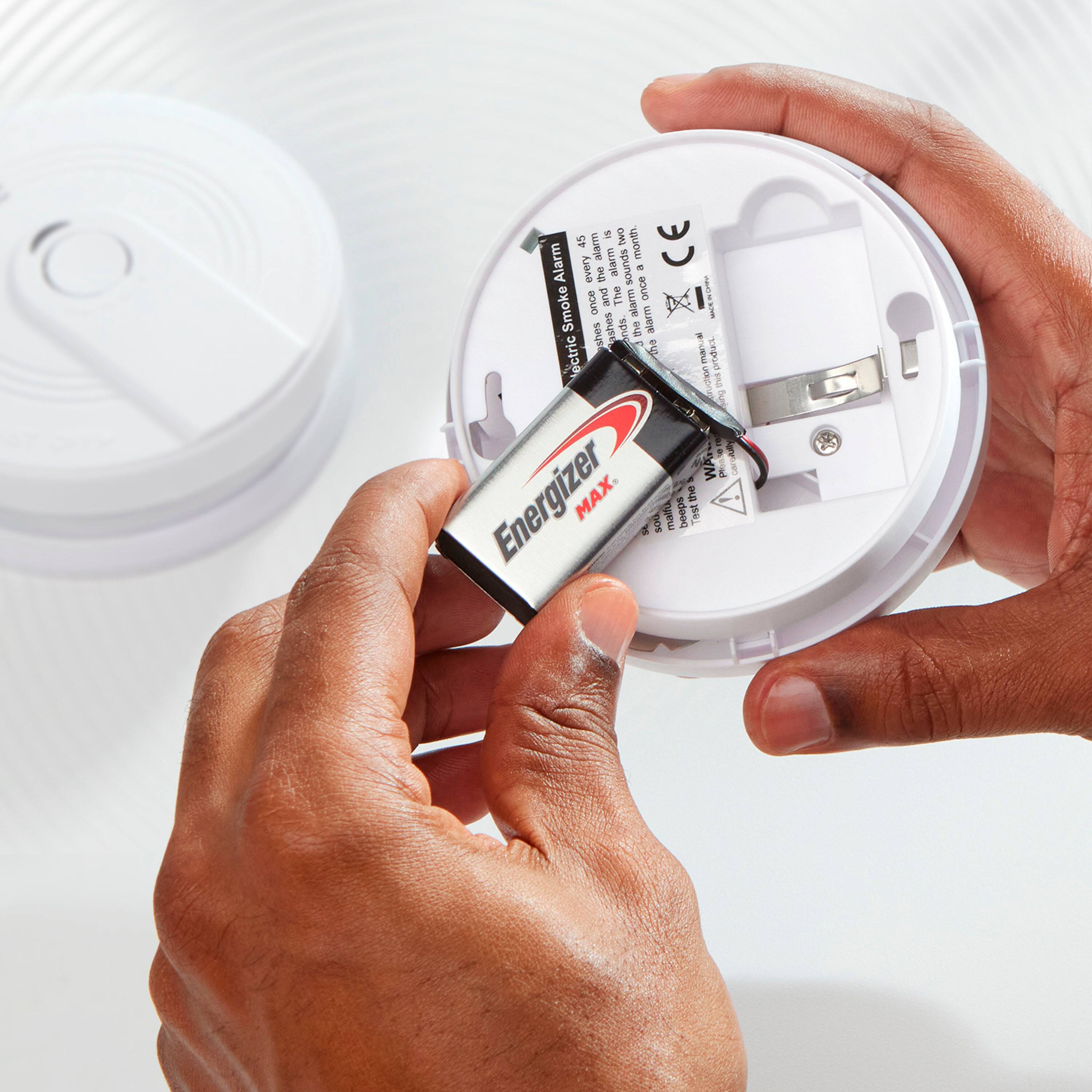 Alt View 14. Energizer - Energizer MAX 9V Batteries (1 Pack), 9 Volt Alkaline Batteries - Silver.