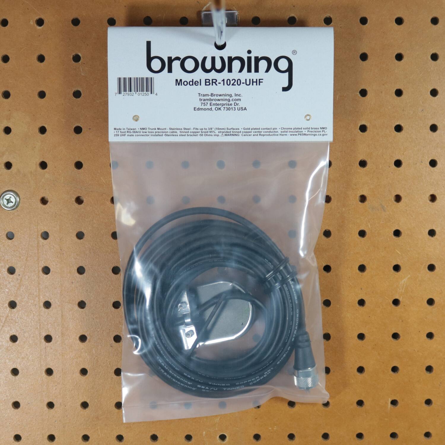 browning  
Model BR-1020-UHF  
Tram-Browning  
tram-browning.com  
Edmond, OK 73013 USA  

Made in Taiwan - MNO Trunk Mount - Stainless Steel - Fits up to 3" (76mm) - 298 UHF male connector installed - Stainless steel bracket - 30-Ohms impedance - Precision - 420 PINGCE SOFEY OA/U TINNES  

WARNING: Cancer and Reproductive Harm - www.P65Warnings.ca.gov  

Conductor - Insulation - Precision - 420 PINGCE SOFEY OA/U TINNES