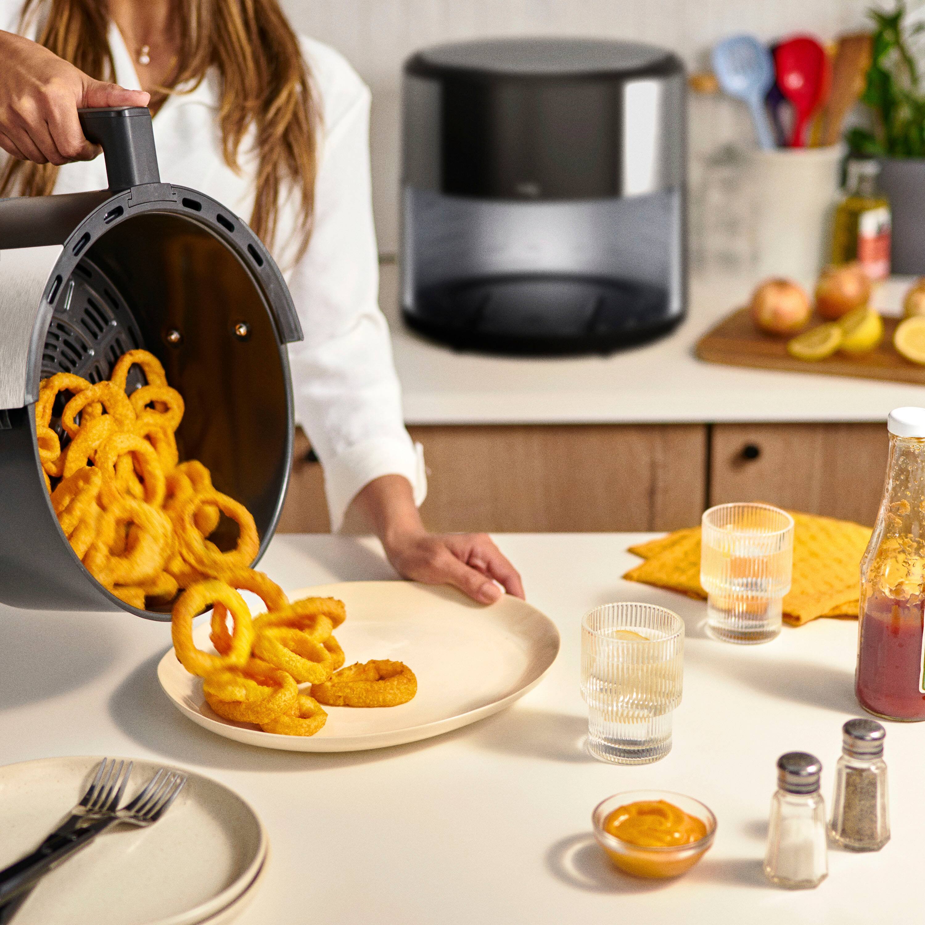 Alt View 2. bella PRO - SmartCrisp 8-qt. Touchscreen Air Fryer - Stainless Steel.