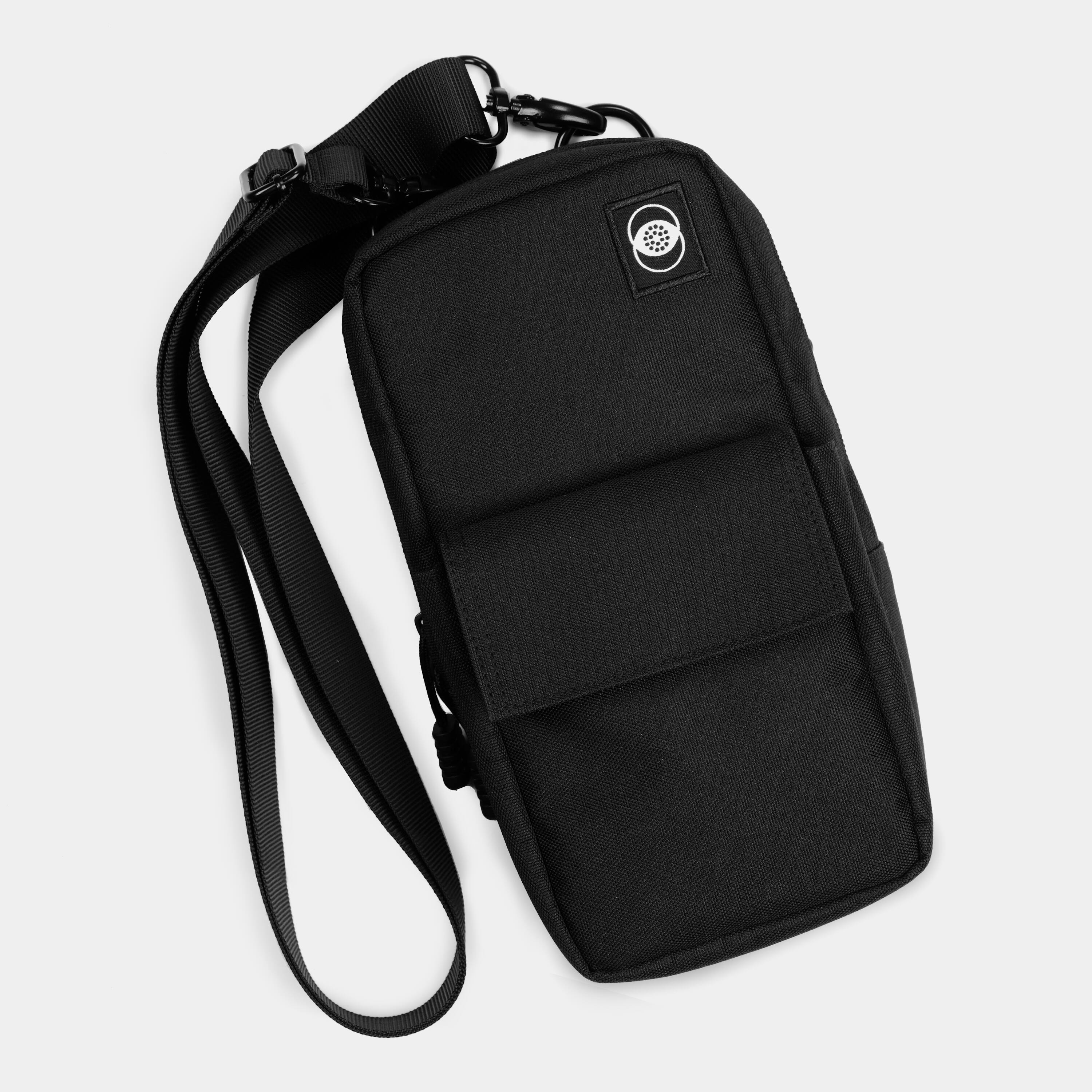 Left. Retrospekt - Retrospekt SX-70 Sonar Autofocus Black Camera Bag.