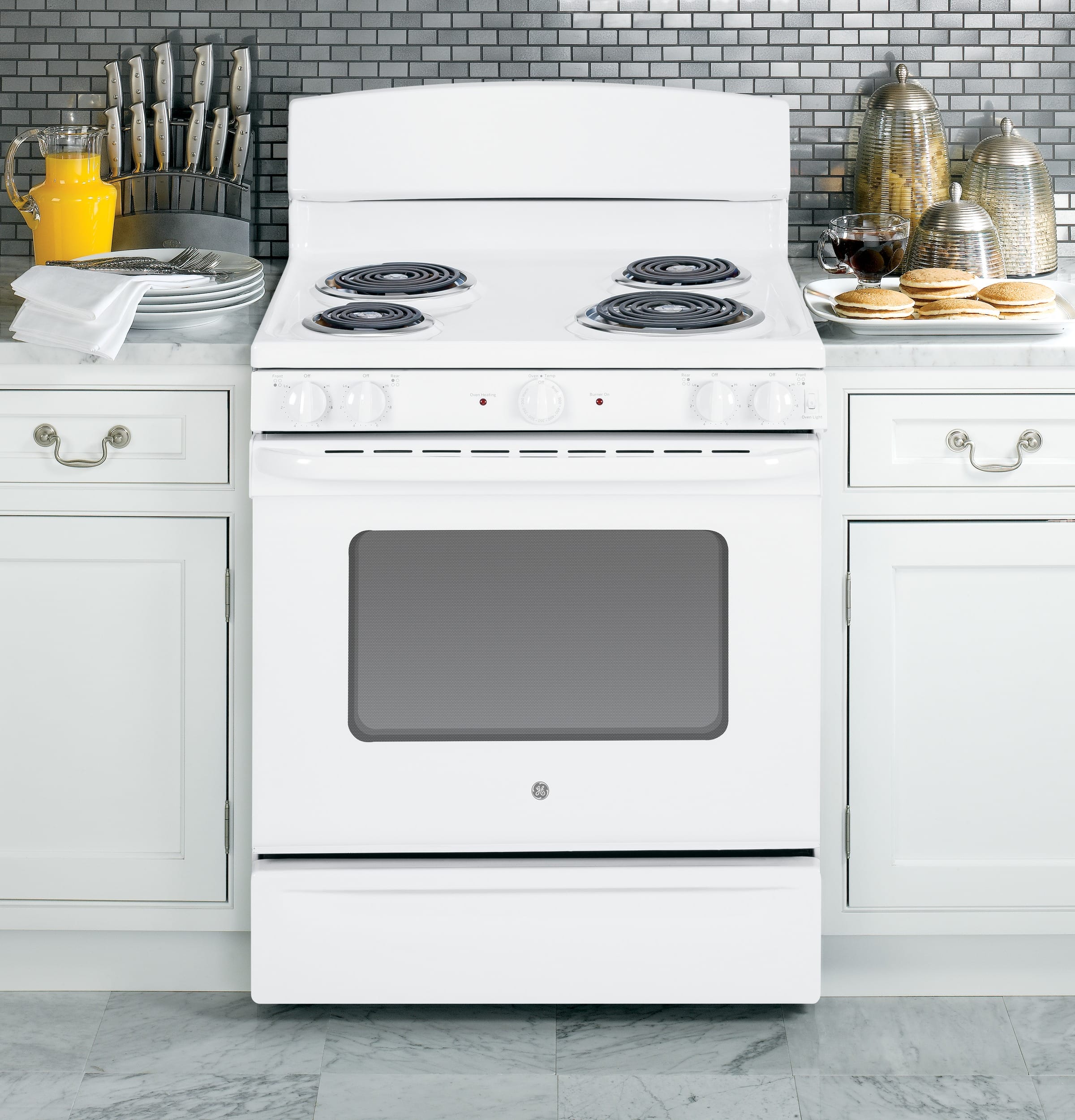 Best Buy: GE 5.0 Cu. Ft. Freestanding Electric Range White-on-White ...