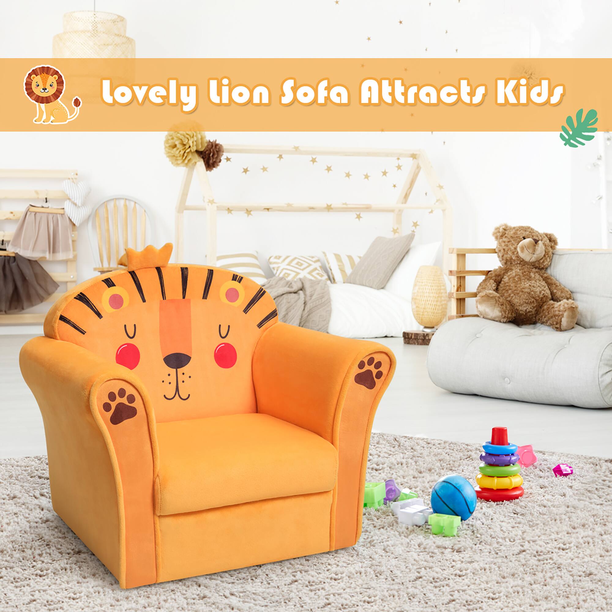 lovely lion Sofa Attracts Kids