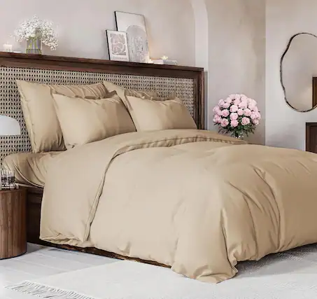 Front. CGK Linens - Luxury Soft Premium Duvet Cover Set - Zipper Closure & Matching Pillow Shams - Queen - Cream.