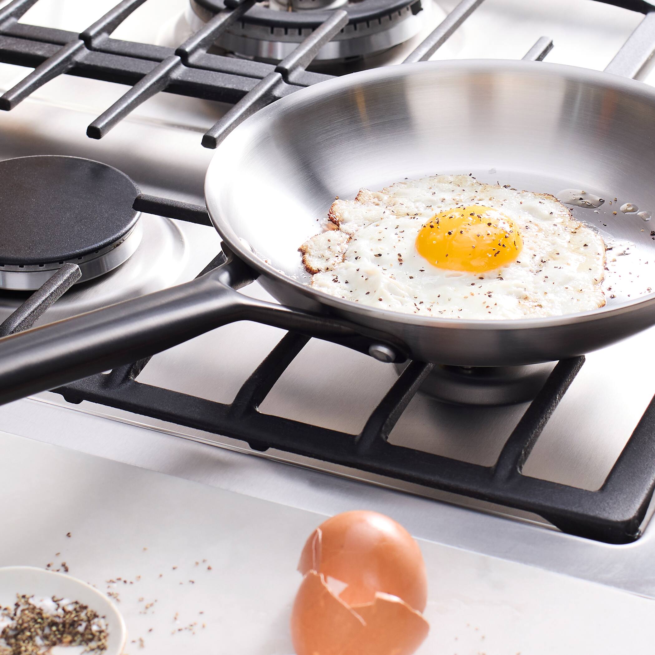 Alt View 5. ZWILLING - ZWILLING Milano Stainless Steel 8-inch Stainless Steel Fry Pan - Stainless Steel.