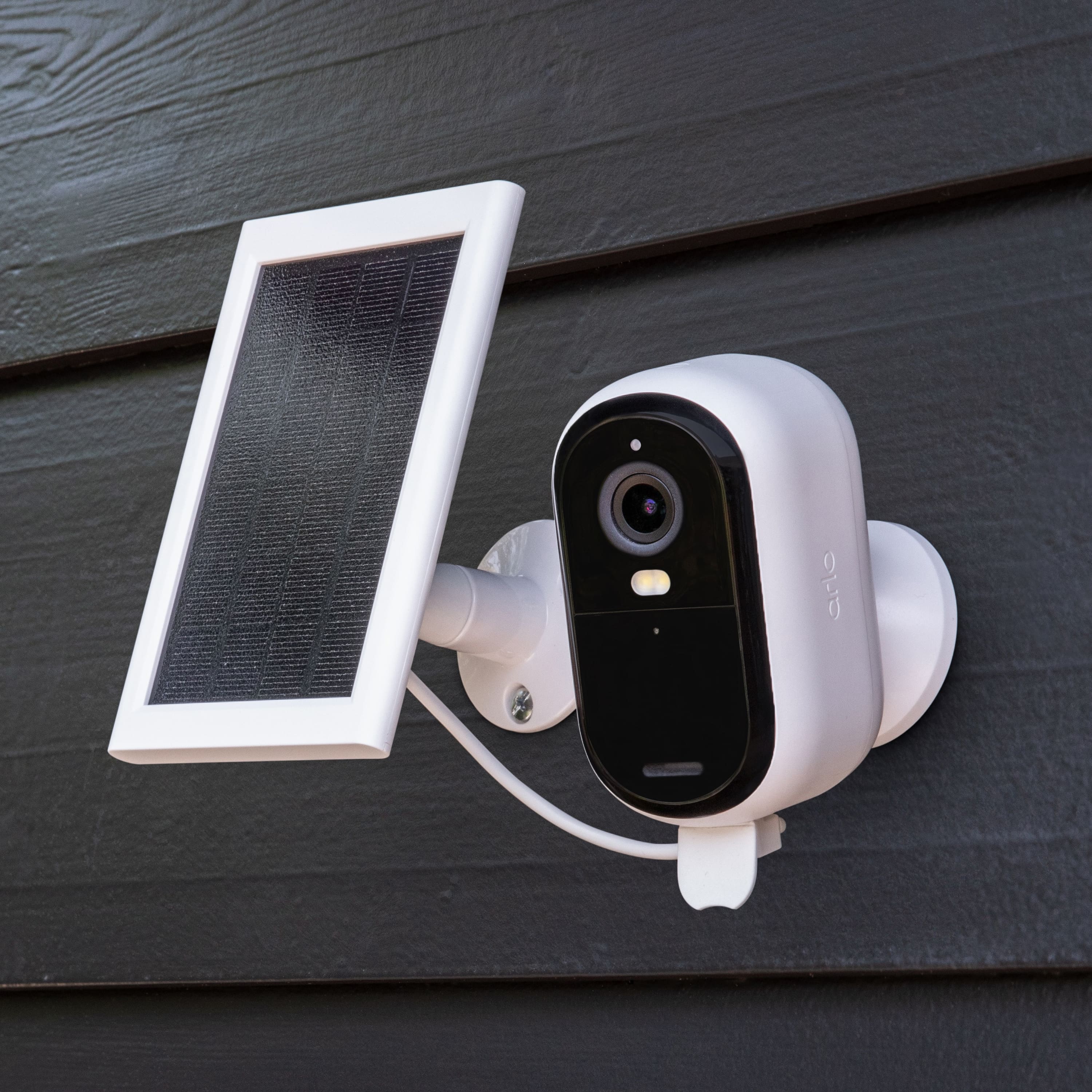 Arlo solar panel top