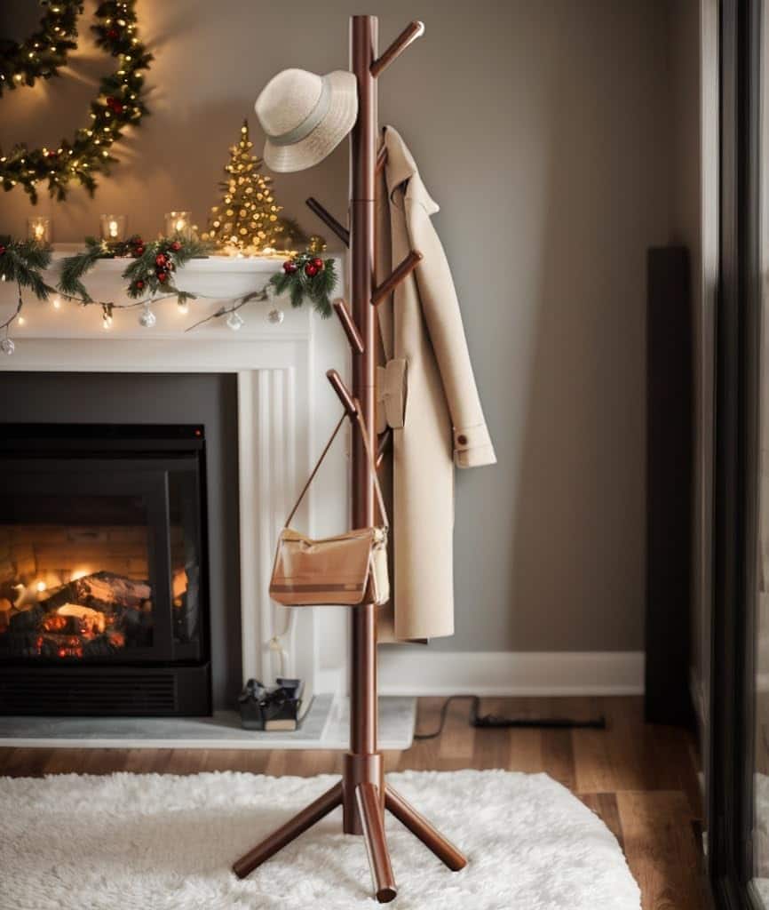 Pipishell - Solid Wooden Coat Rack Freestanding, Hall Tree with 8 Hooks - Brown