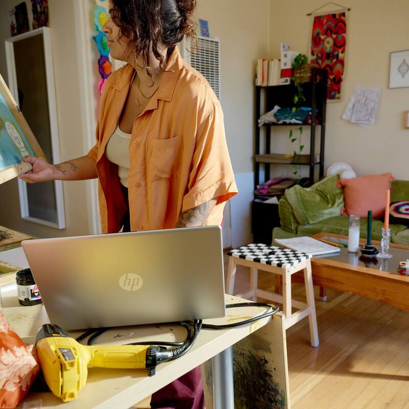 Alt View 5. HP - HP 15.6" HD Laptop,Intel Processor N100,16GB RAM,128GB SSD+160GB Docking Station,Intel UHD Graphics,Win 11,Silver - Silver.