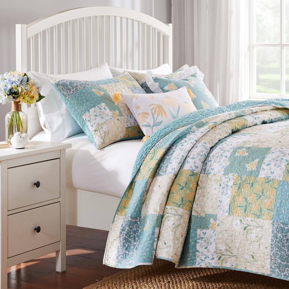 Alt View 3. Greenland Home Fashions - Greenland Home Fashions Evangeline Luxurious Comfortable 3 Pieces Quilt Set Mist Full/Queen - Mist.