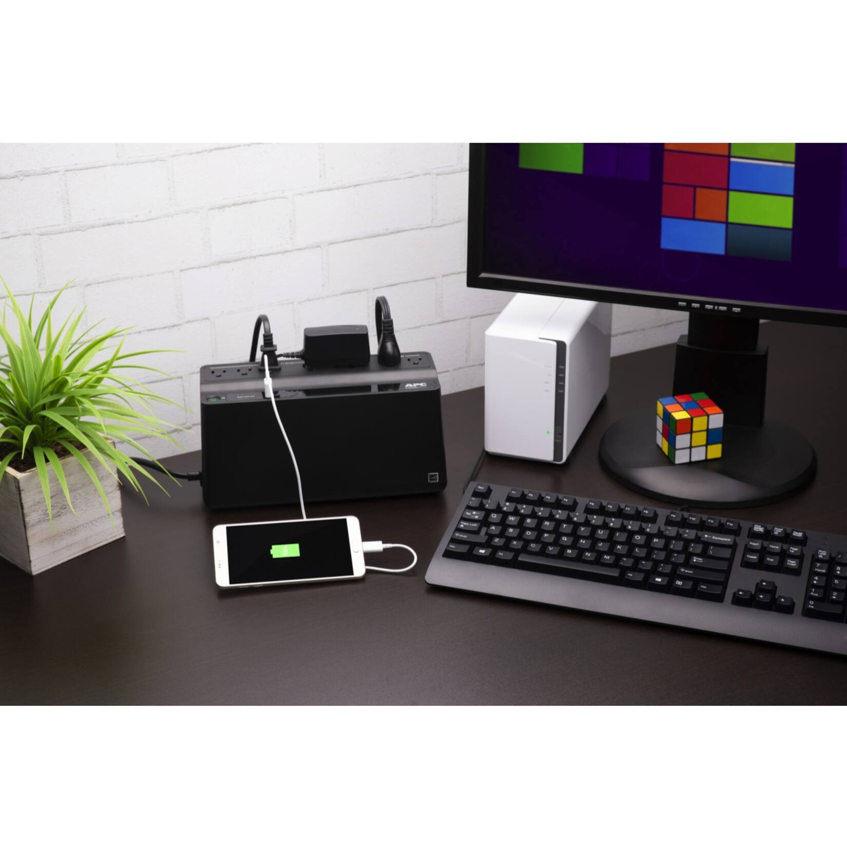 Alt View 40. APC - Back-UPS, 650VA/360W, Tower/Wall Mount, 7 Outlets, LED Indicator, USB-A port - Black.