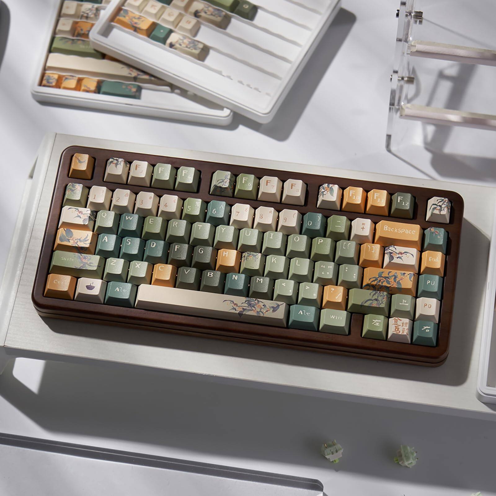 Sure, here is the corrected and grouped text from the image:

**Top Row:**
- Serre CC I 2 Q A Z A F 2 a E W S x F & E D F F 5 R F V 1 A G T Y G H F e 7 U N F 9 A g I K M 9 Y F F ( 3 D O P L 14 : Y ? A Win F F e Backspace 13 End PU P PO 1t

**Keyboard Layout:**
- 1 2 3 4 5 6 7 8 9 0 - = Backspace
- Q W E R T Y U I O P [ ] \ 
- A S D F G H J K L ; ' Enter
- Shift Z X C V B N M , . / Shift
- Caps Lock Alt Win Spacebar Alt Ctrl

**Special Keys:**
- F1 F2 F3 F4 F5 F6 F7 F8 F9 F10 F11 F12
- End PU PD
- Left Arrow Up Arrow Right Arrow Down Arrow
- Insert Delete

**Additional Text:**
- 金城
- 馬