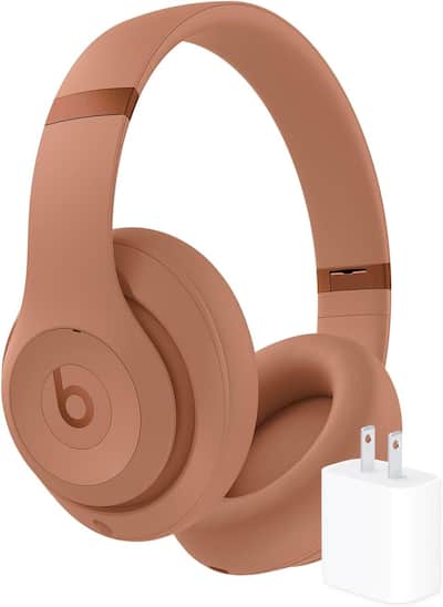 Beats Studio Pro x Kim Kardashian + Power Adapter Beige MW673LL/A Beats Studio Pro x Kim Kardashian + Power Adapter Beige MW673LL/A