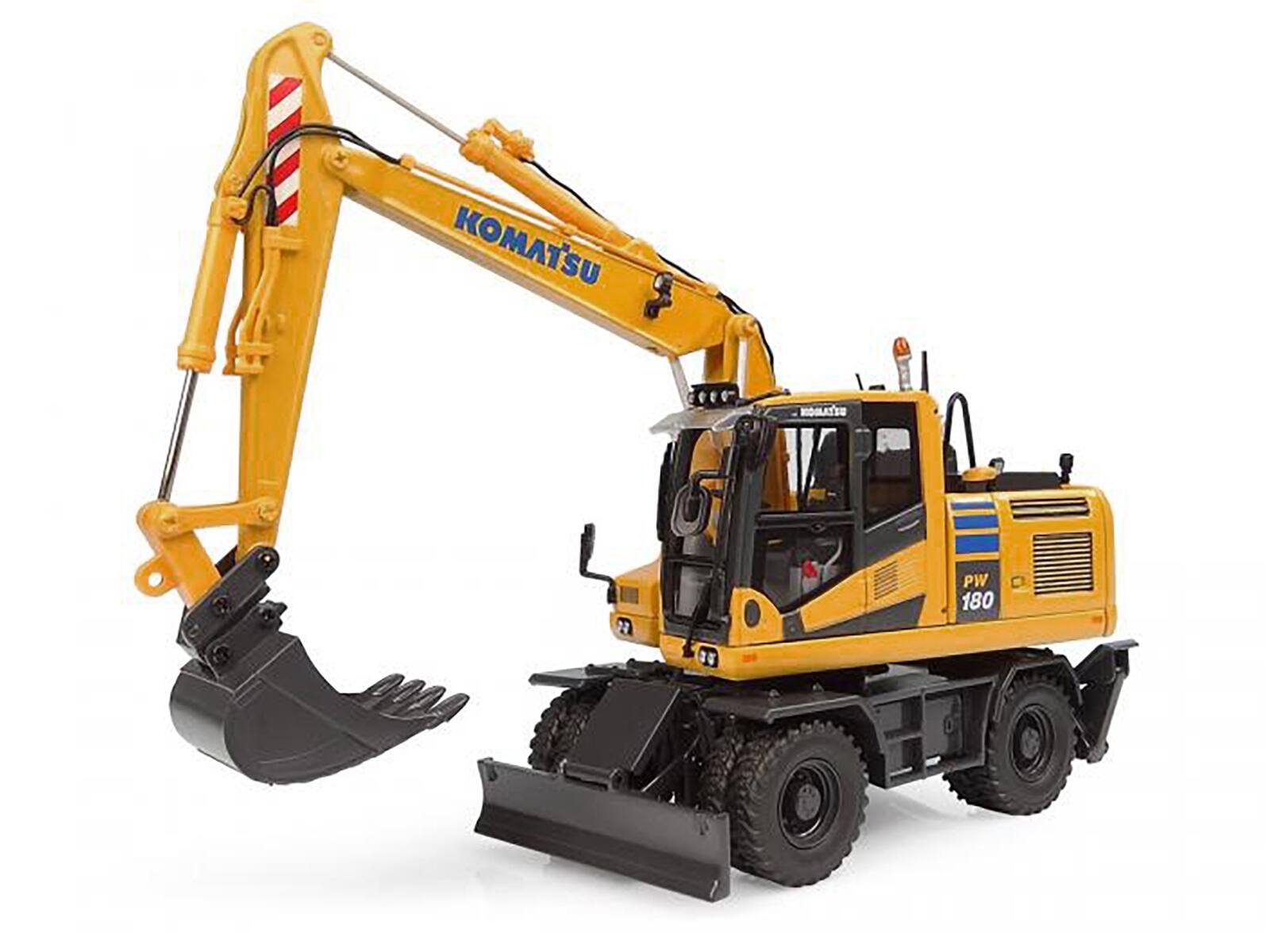 KOMATSU  
PW 180  
14